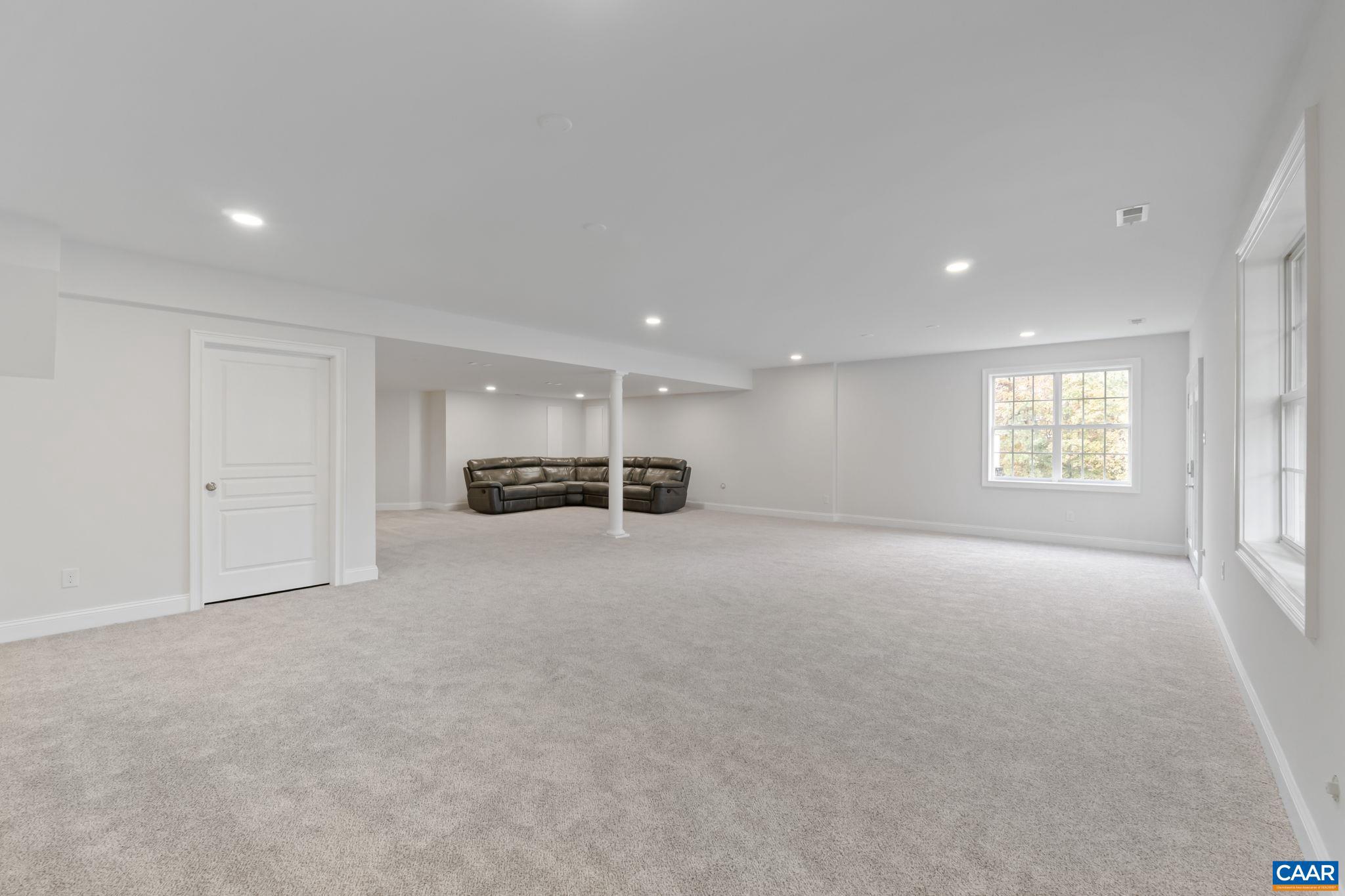 SPRING CREEK - Residential