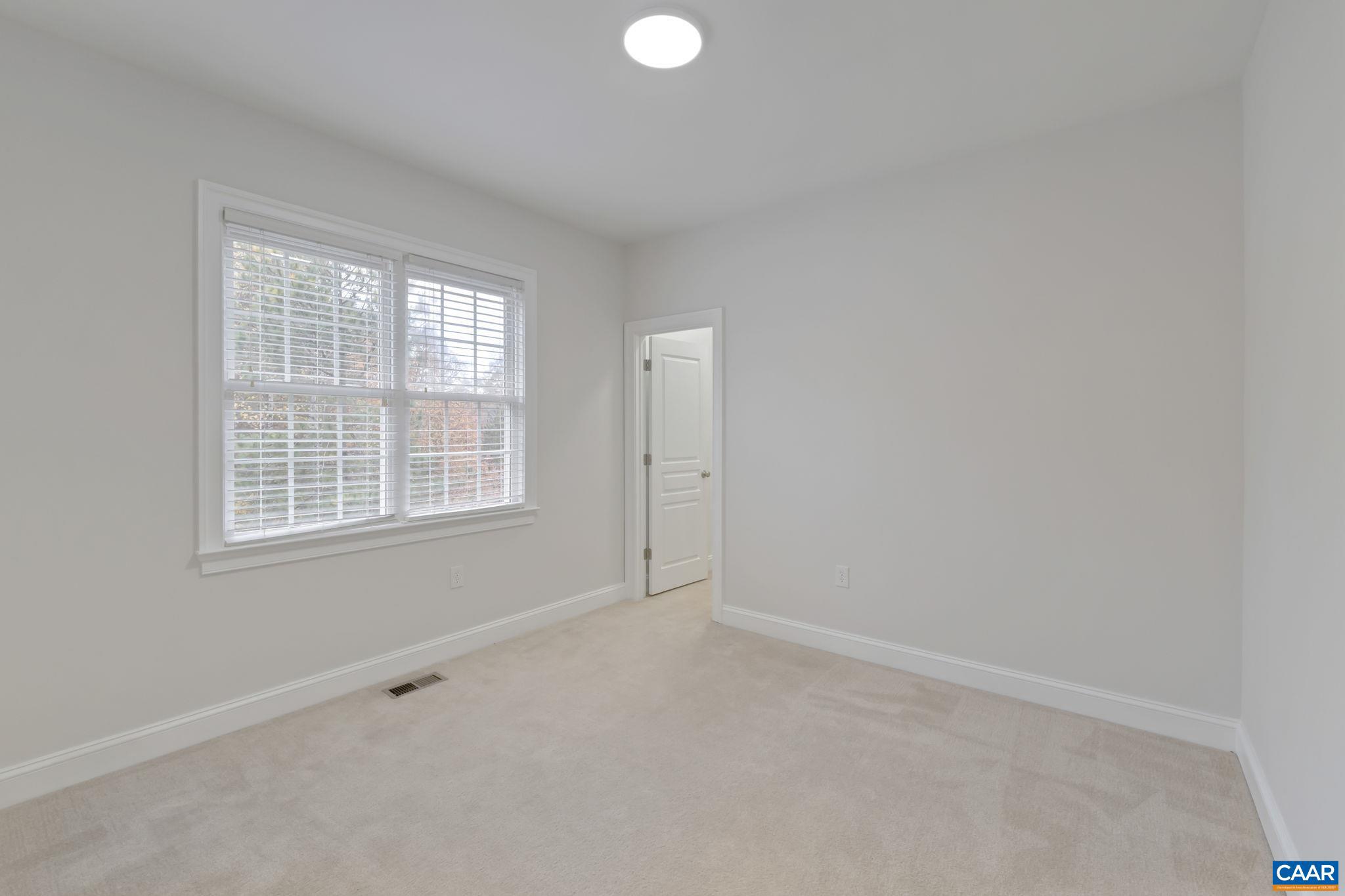 SPRING CREEK - Residential