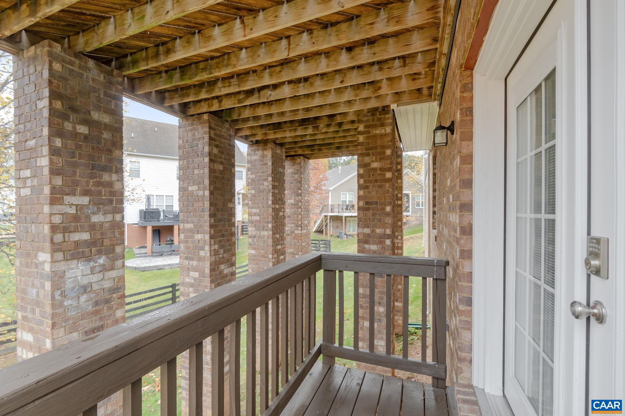 SPRING CREEK - Residential