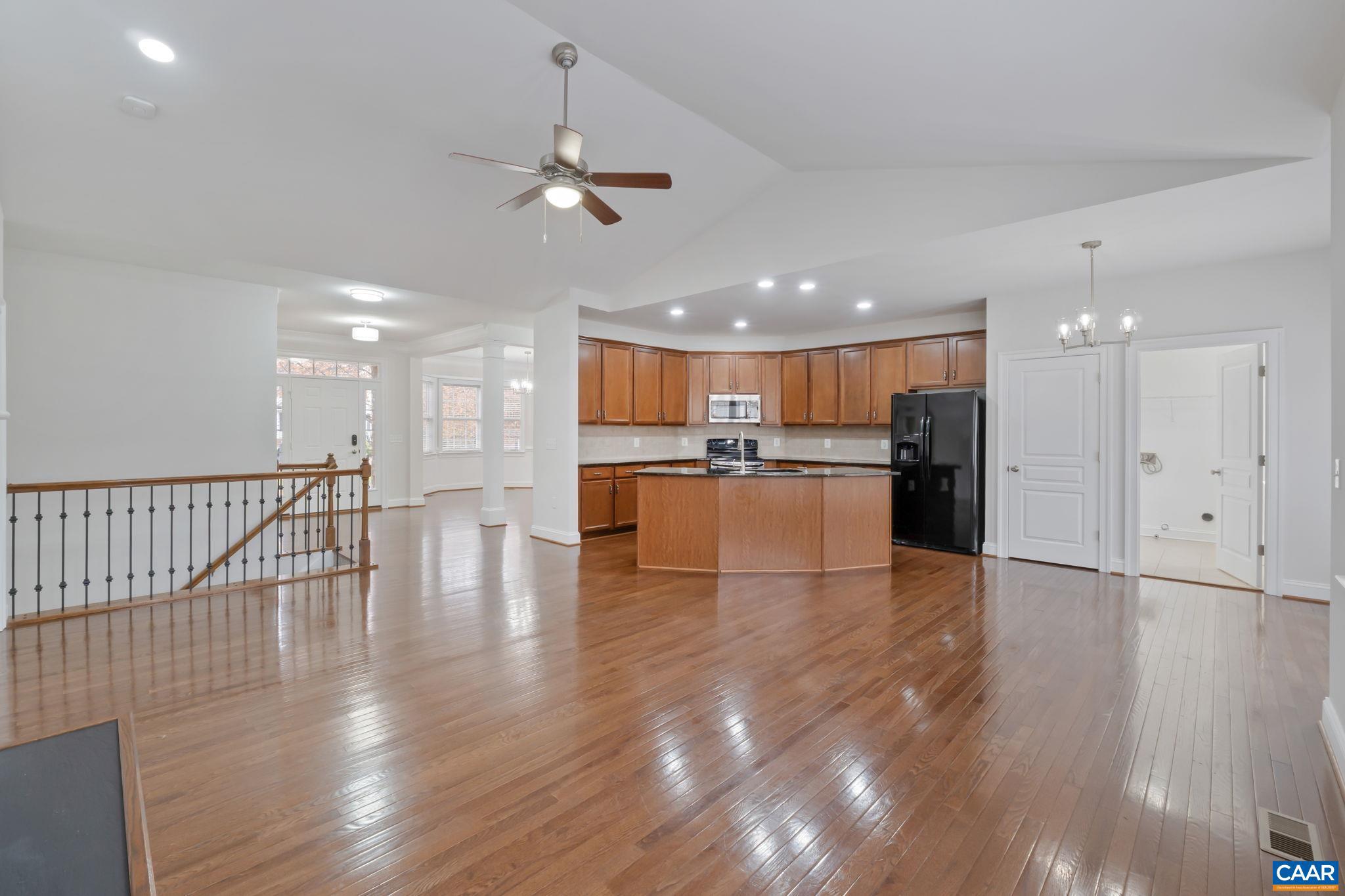 SPRING CREEK - Residential