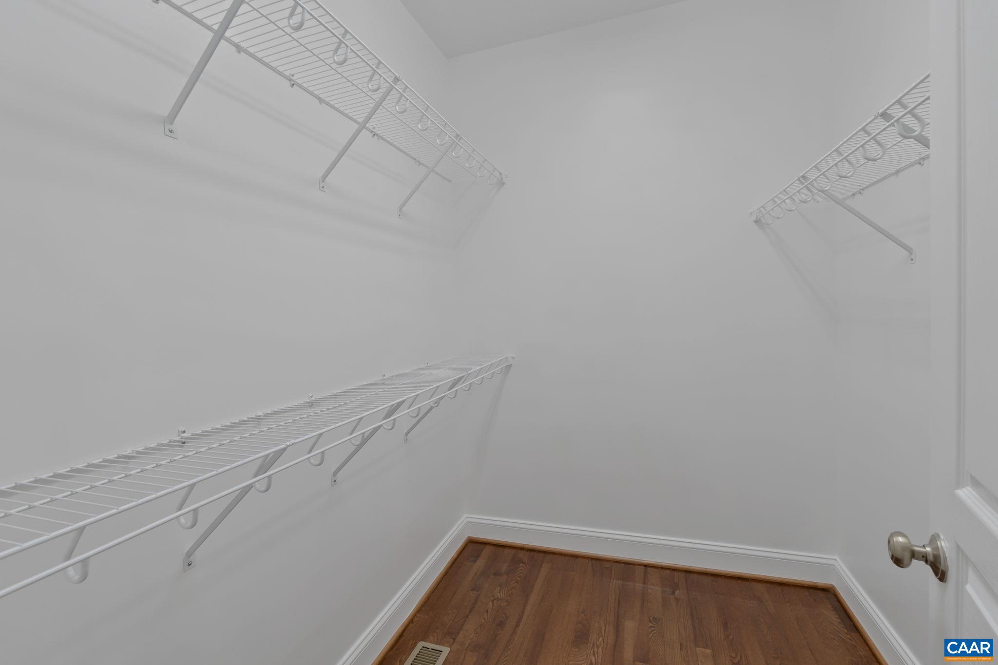 SPRING CREEK - Residential