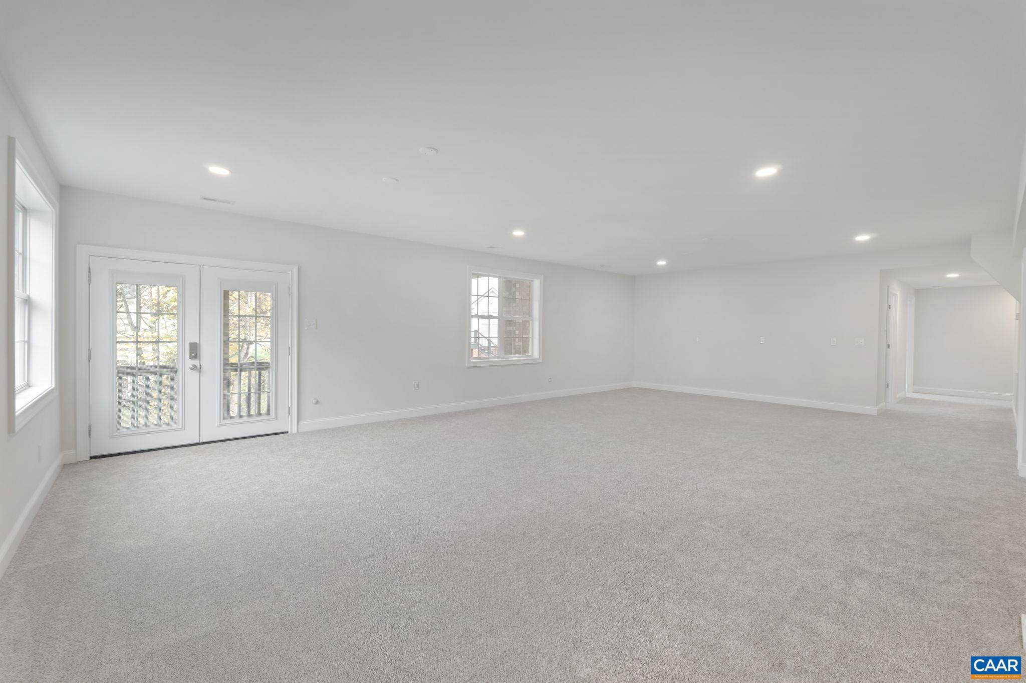 SPRING CREEK - Residential