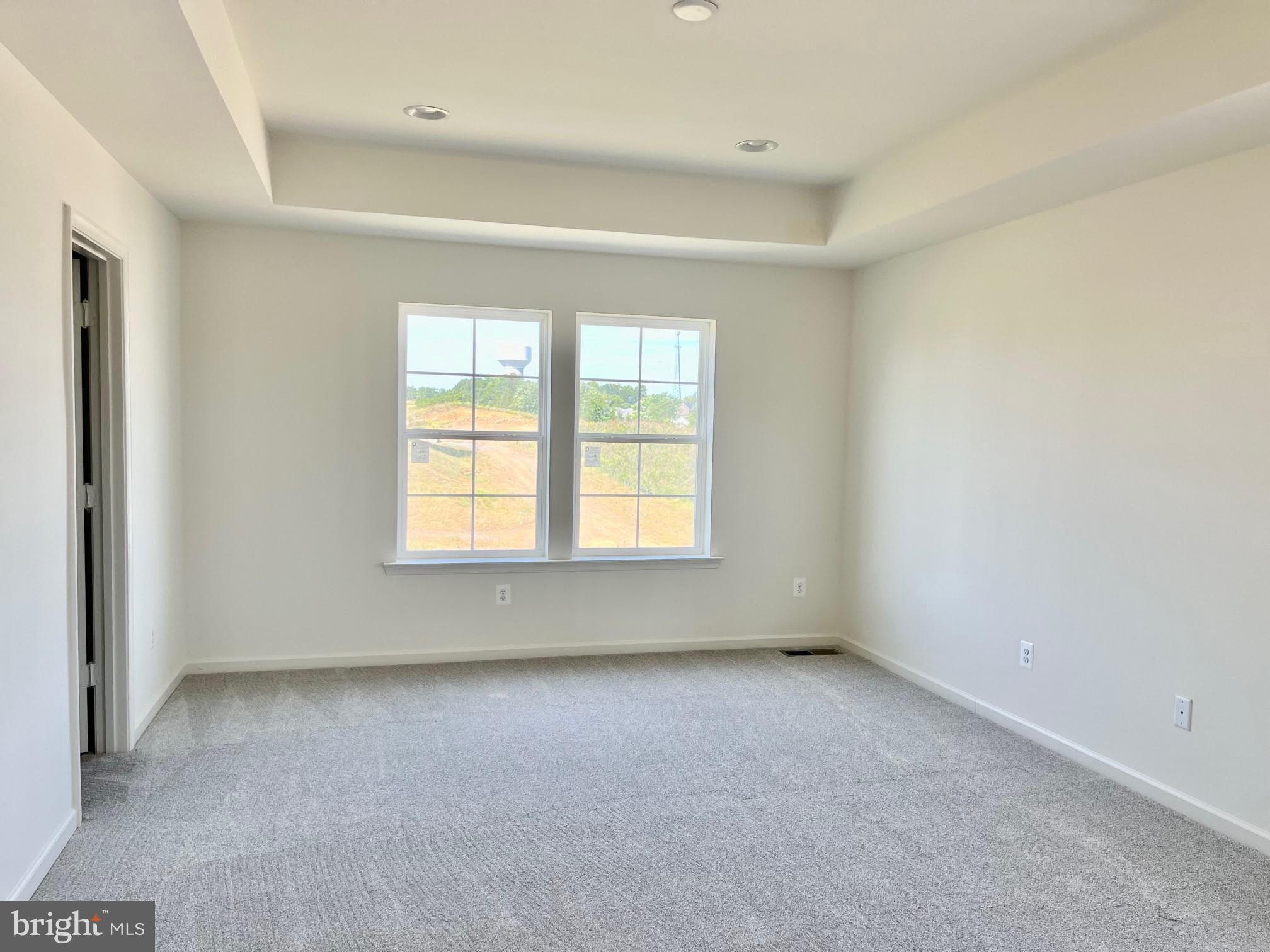 OVERLOOK AT RIVERSIDE TOWNHOMES - Residential