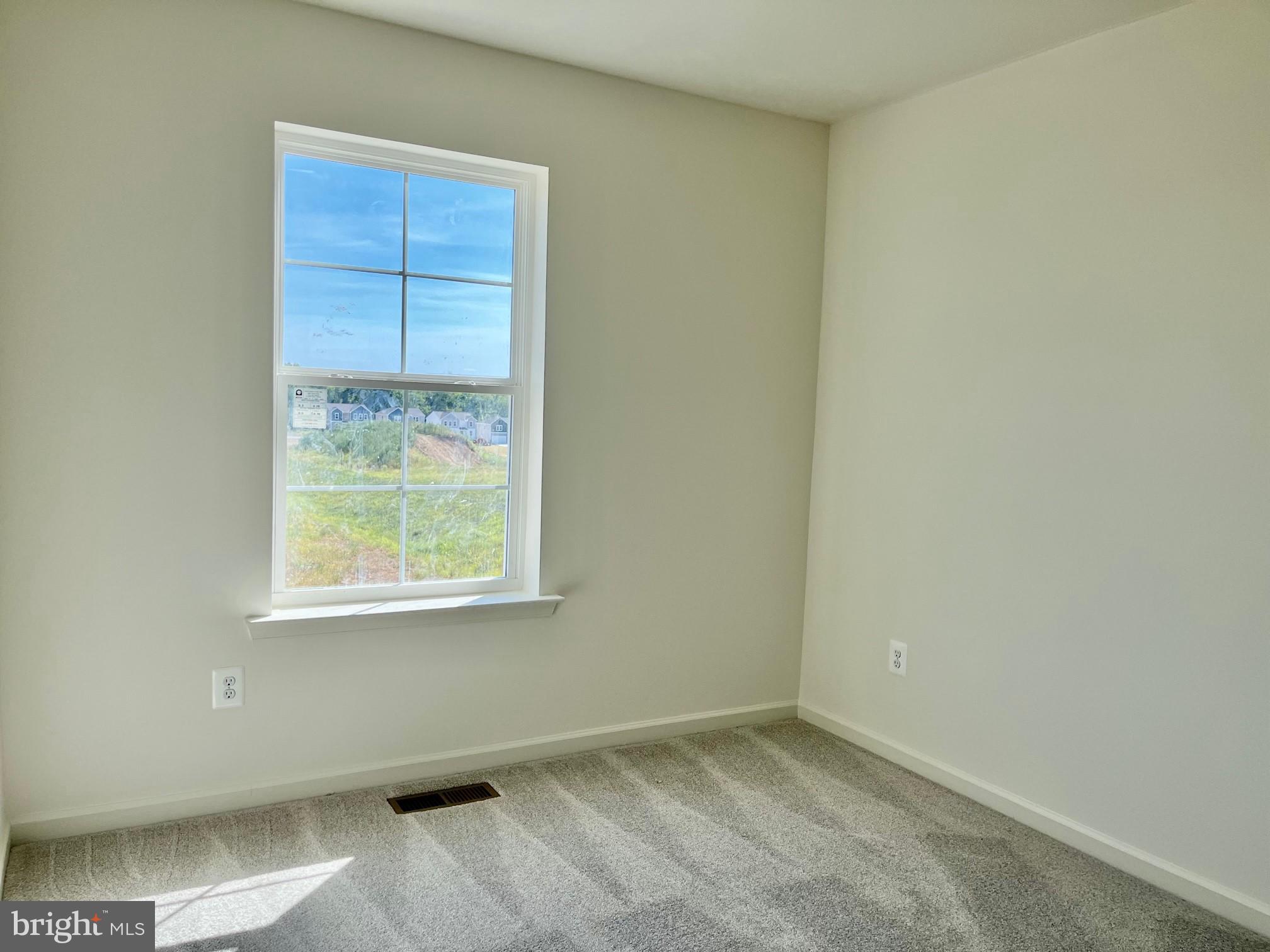 OVERLOOK AT RIVERSIDE TOWNHOMES - Residential