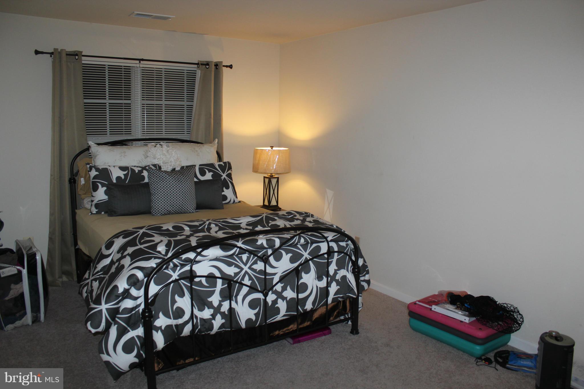 STONERIDGE - Residential Lease