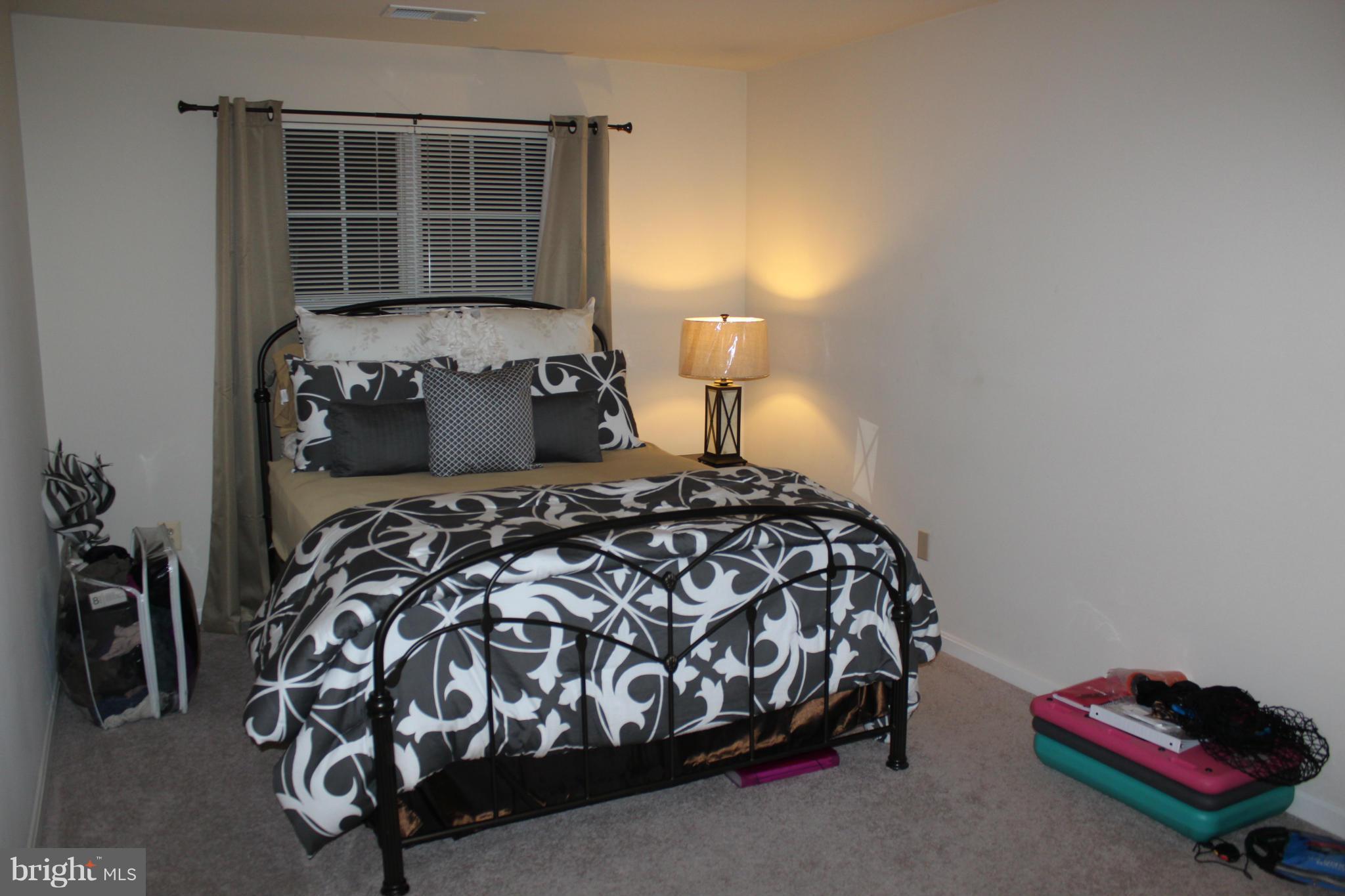 STONERIDGE - Residential Lease