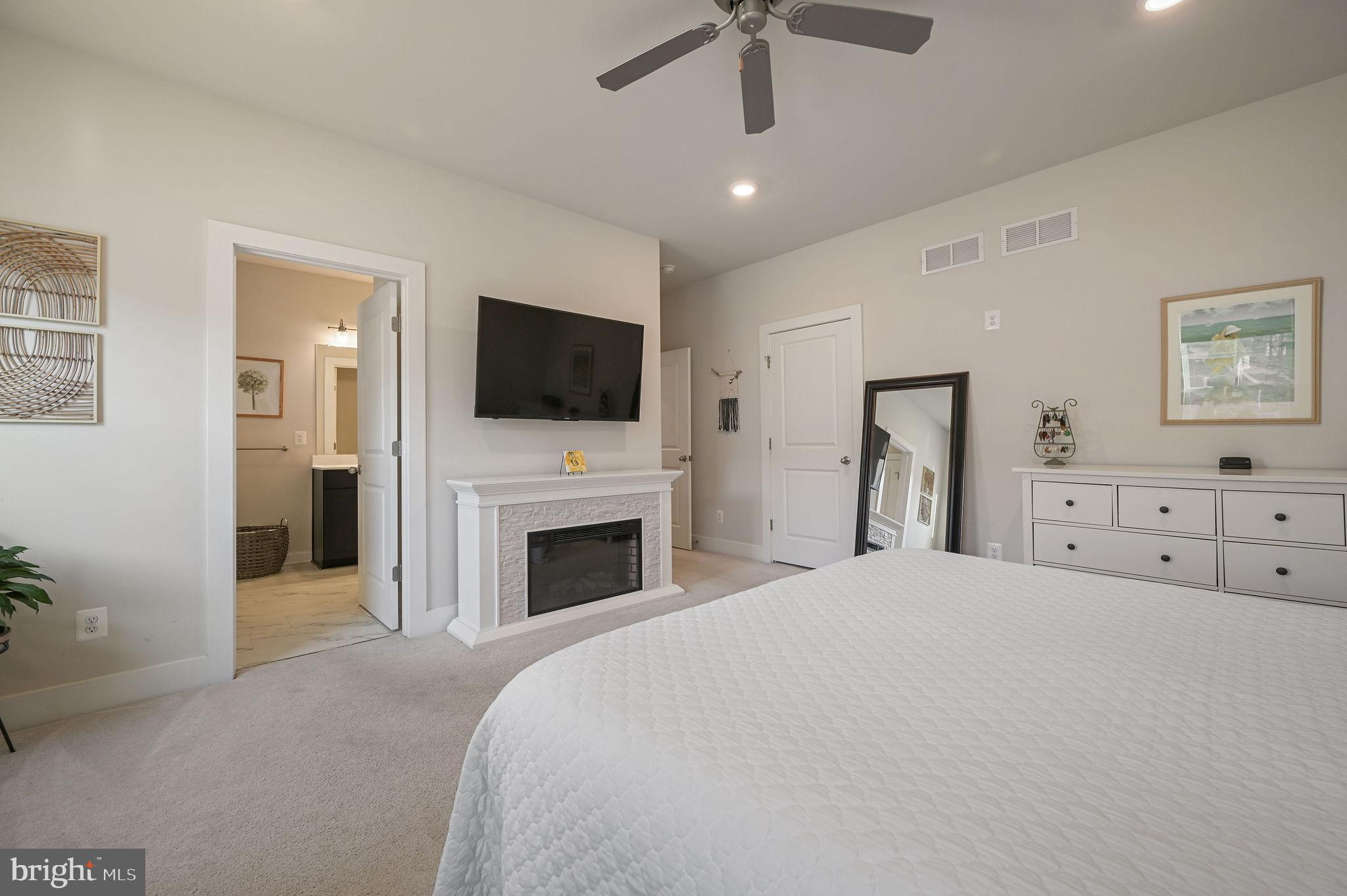 HAWTHORNE - Residential