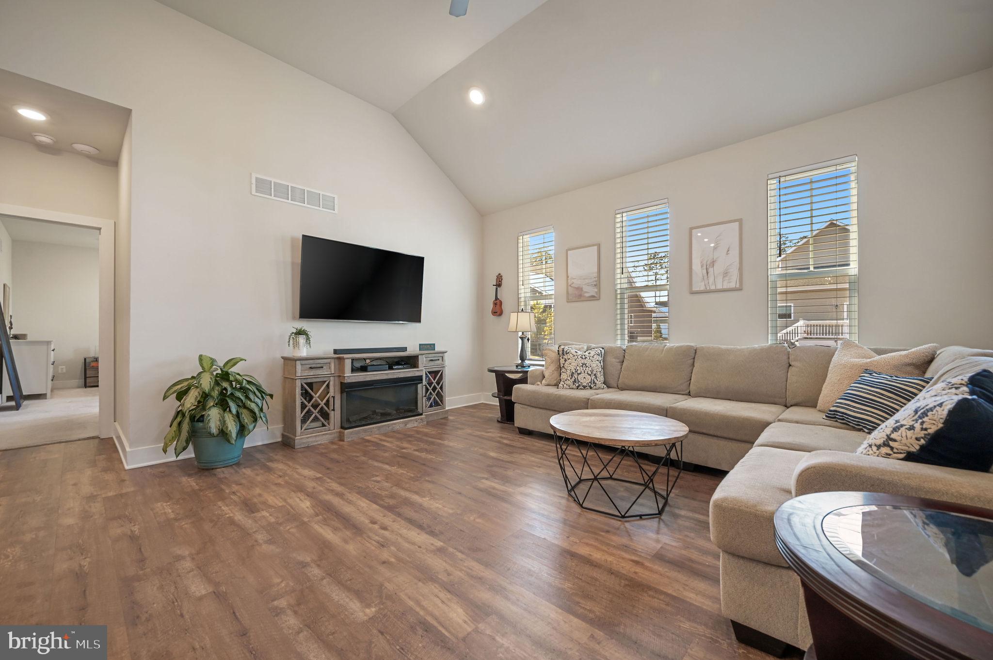 HAWTHORNE - Residential