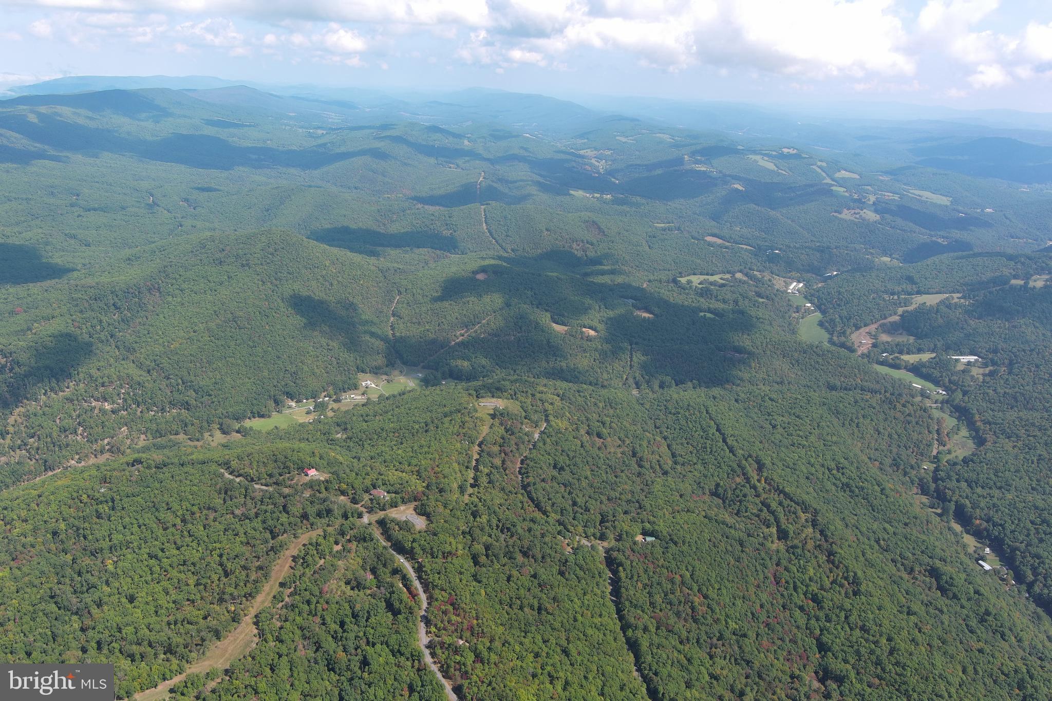 LOST RIVER BLUFFS - Land