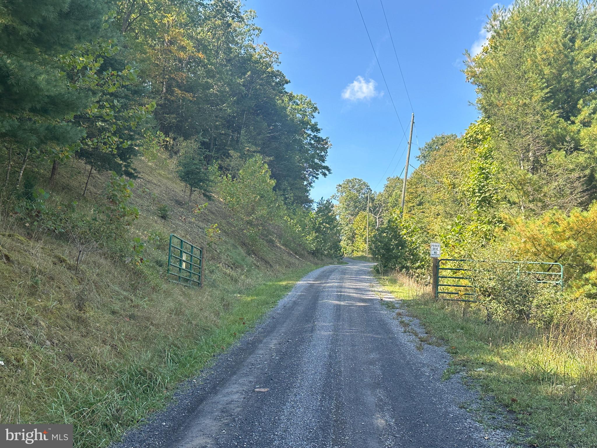 LOST RIVER BLUFFS - Land