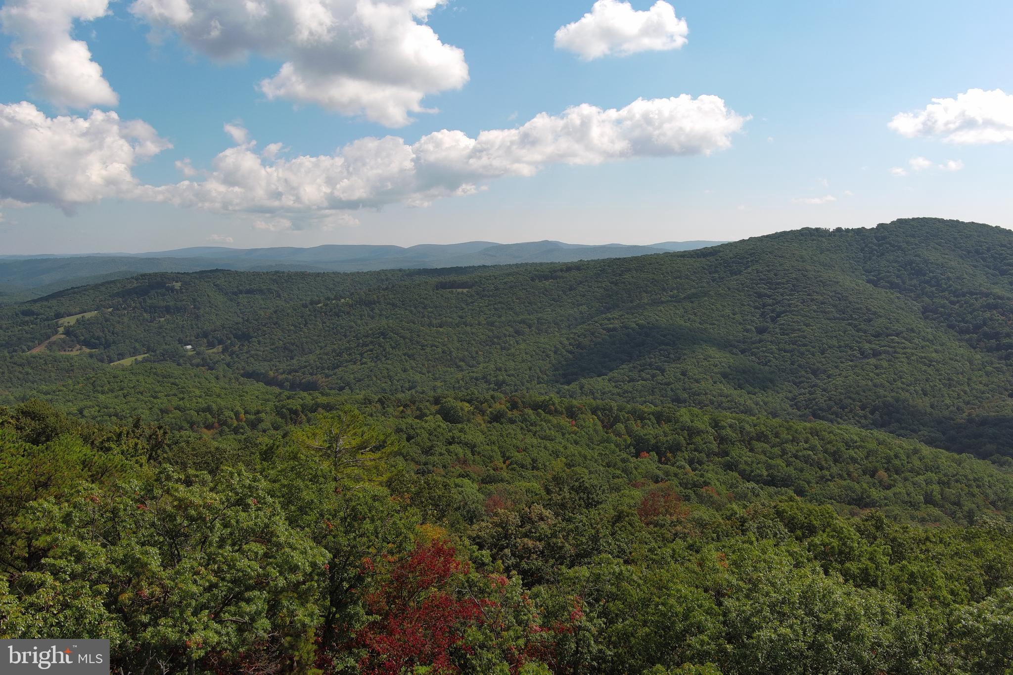 LOST RIVER BLUFFS - Land