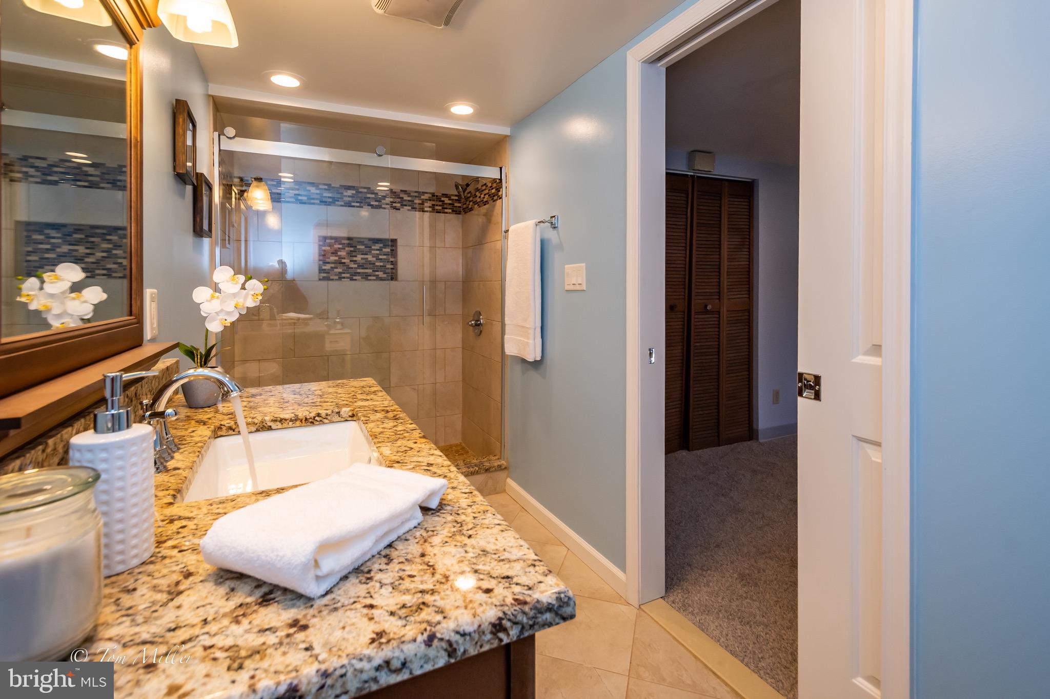 BLACKTHORN - Residential