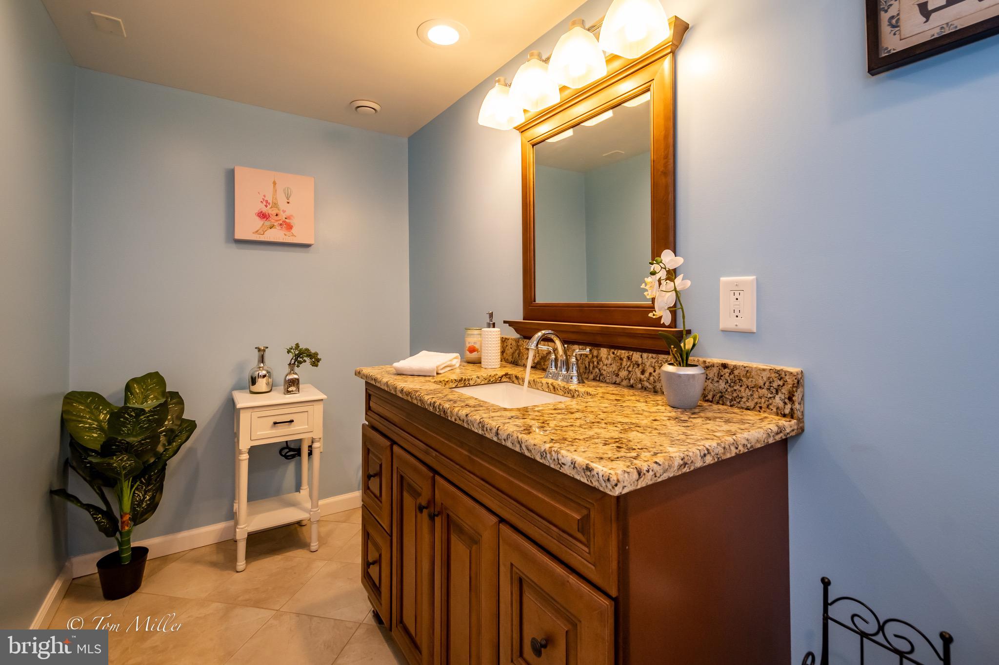 BLACKTHORN - Residential