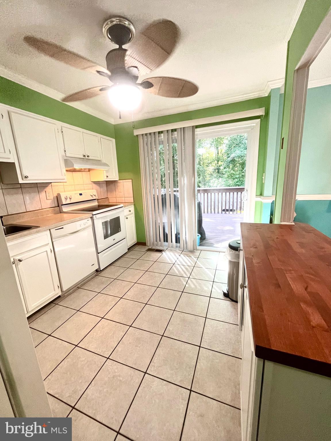 OAKWOOD VILLAGE CONDO - Residential