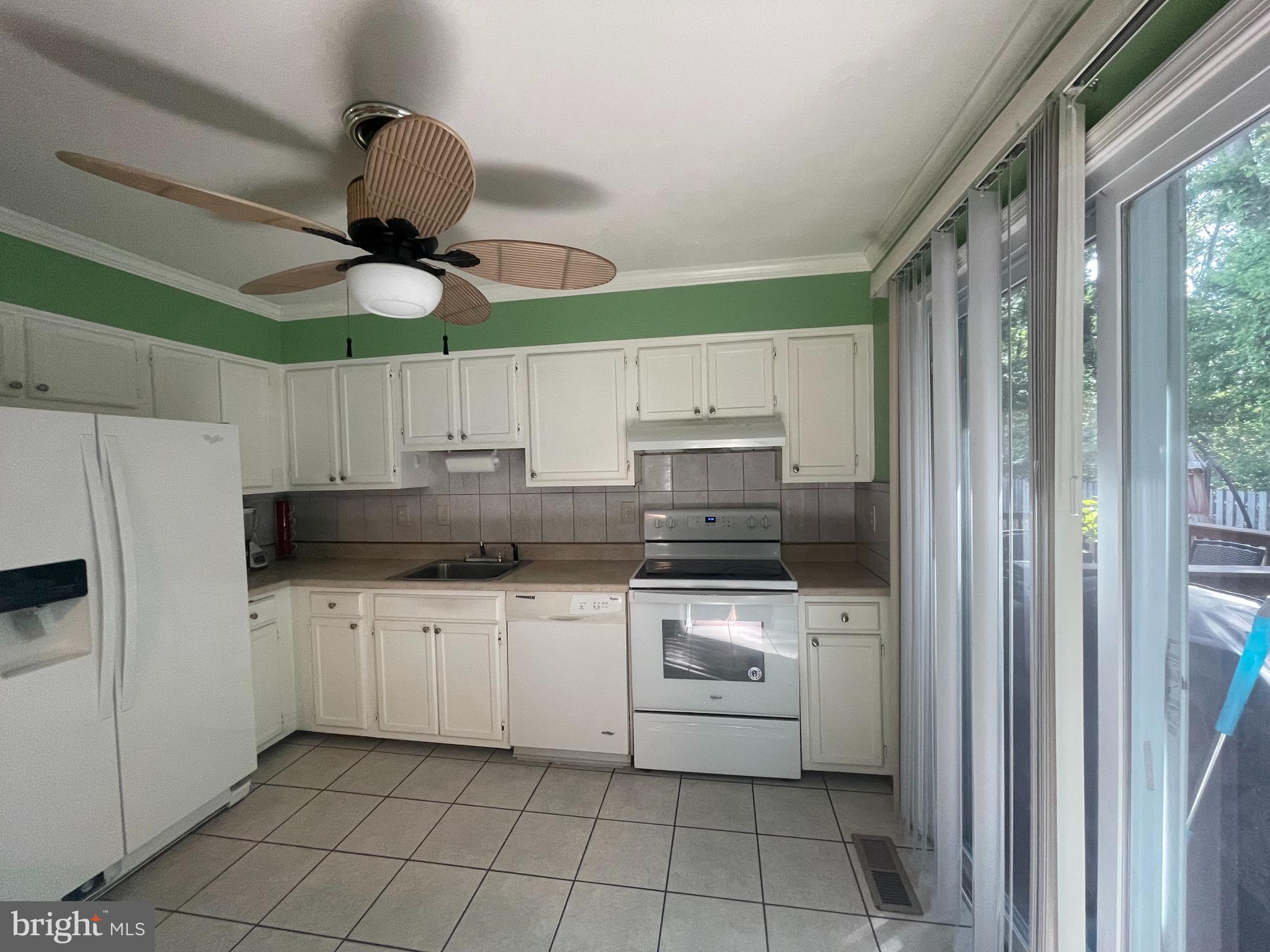 OAKWOOD VILLAGE CONDO - Residential