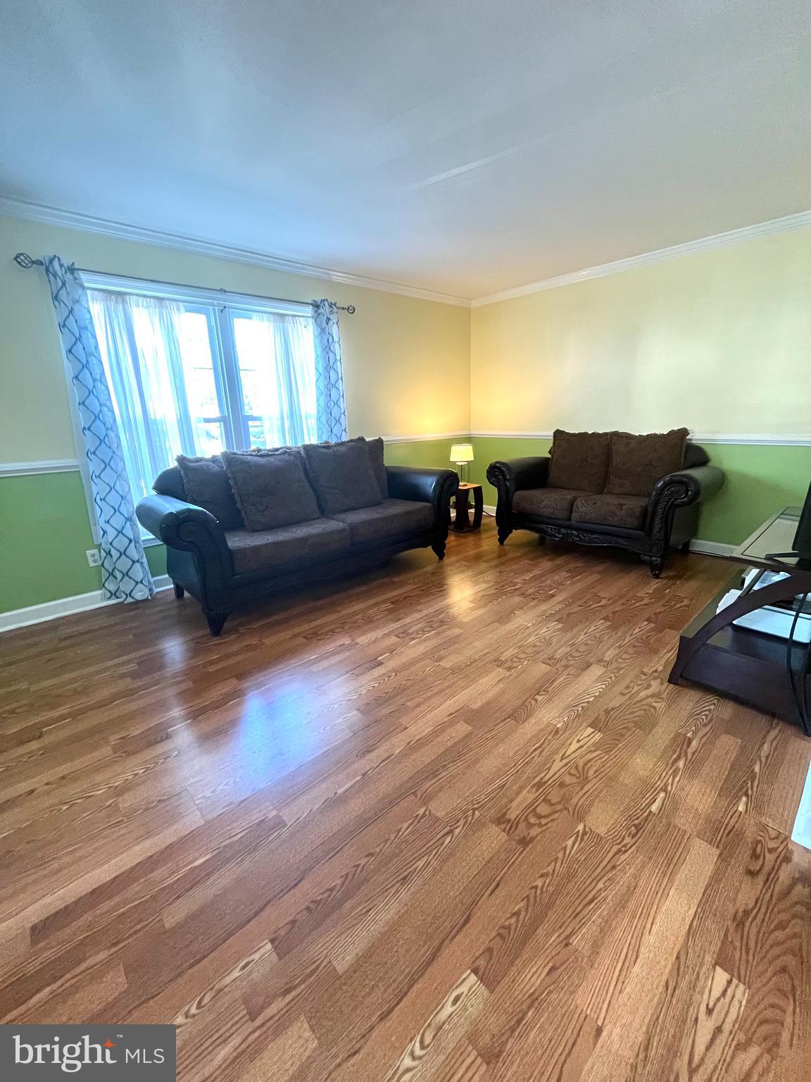 OAKWOOD VILLAGE CONDO - Residential