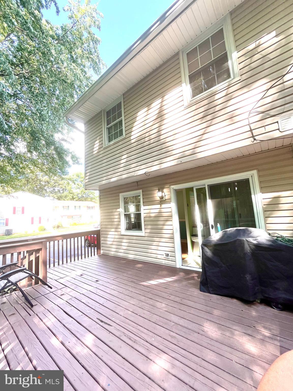 OAKWOOD VILLAGE CONDO - Residential