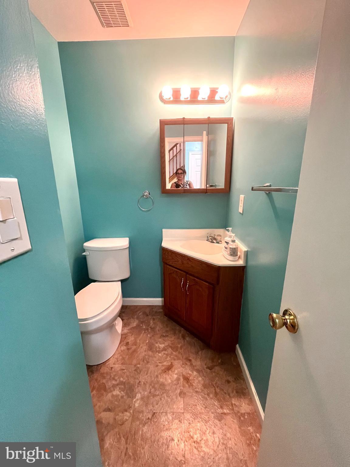 OAKWOOD VILLAGE CONDO - Residential