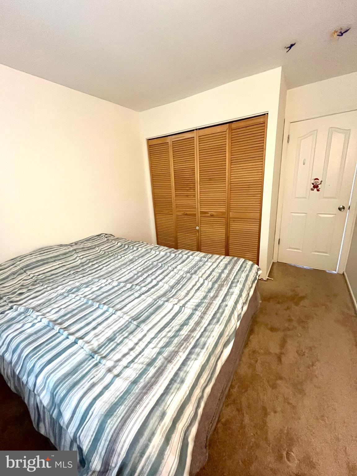 OAKWOOD VILLAGE CONDO - Residential