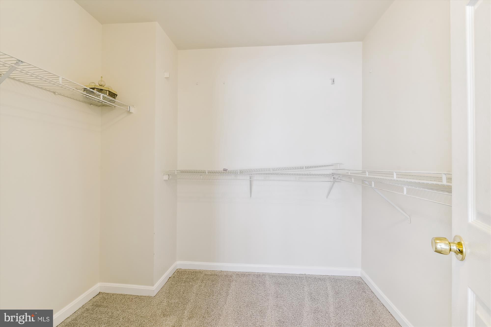 LONGMEAD - Residential