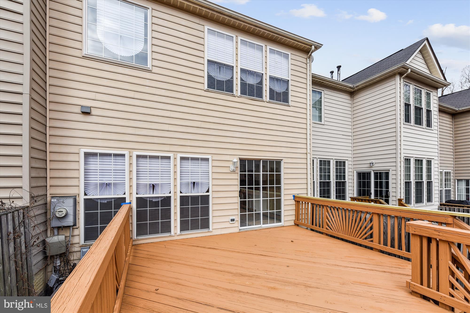 LONGMEAD - Residential