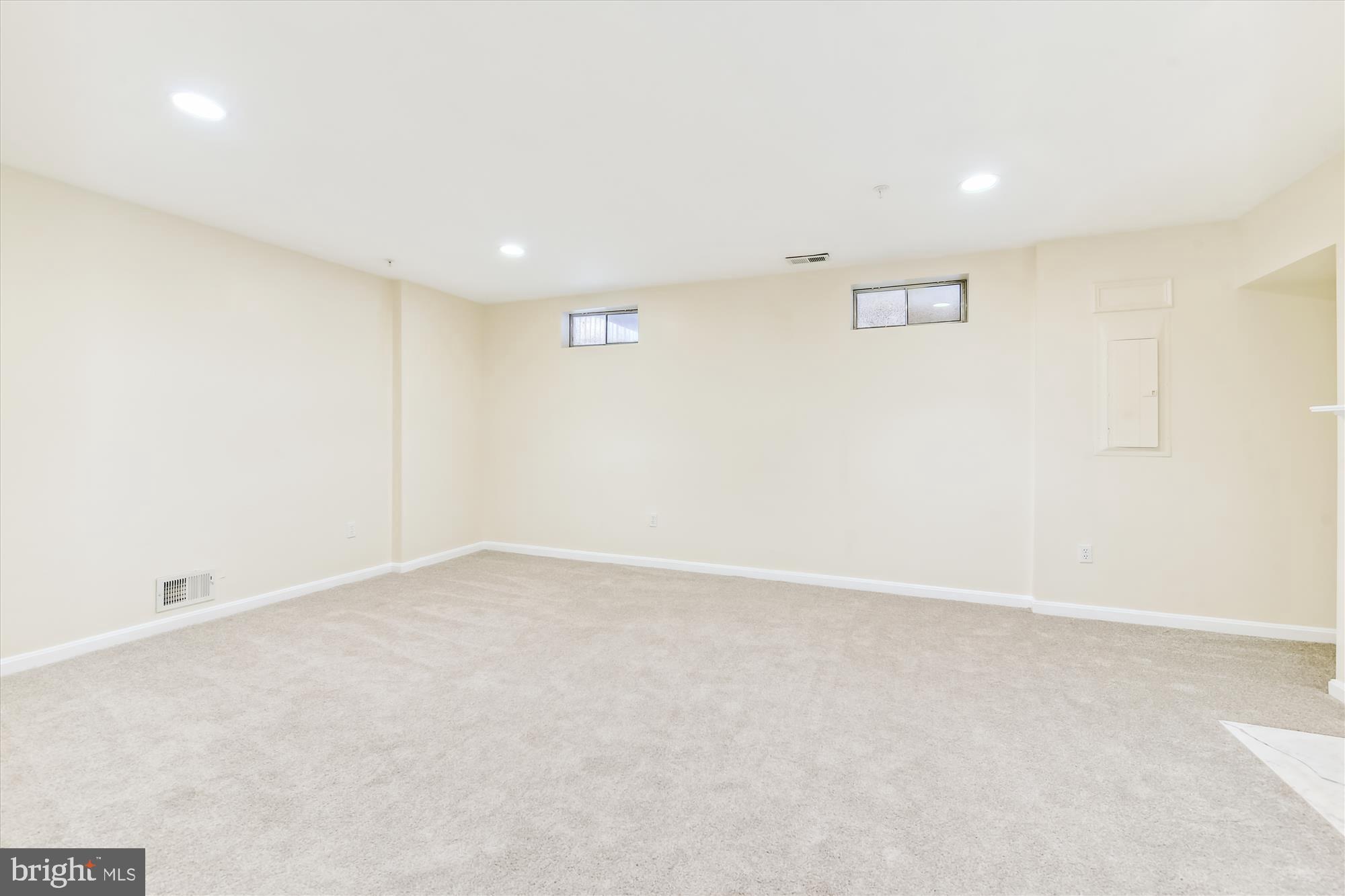 LONGMEAD - Residential