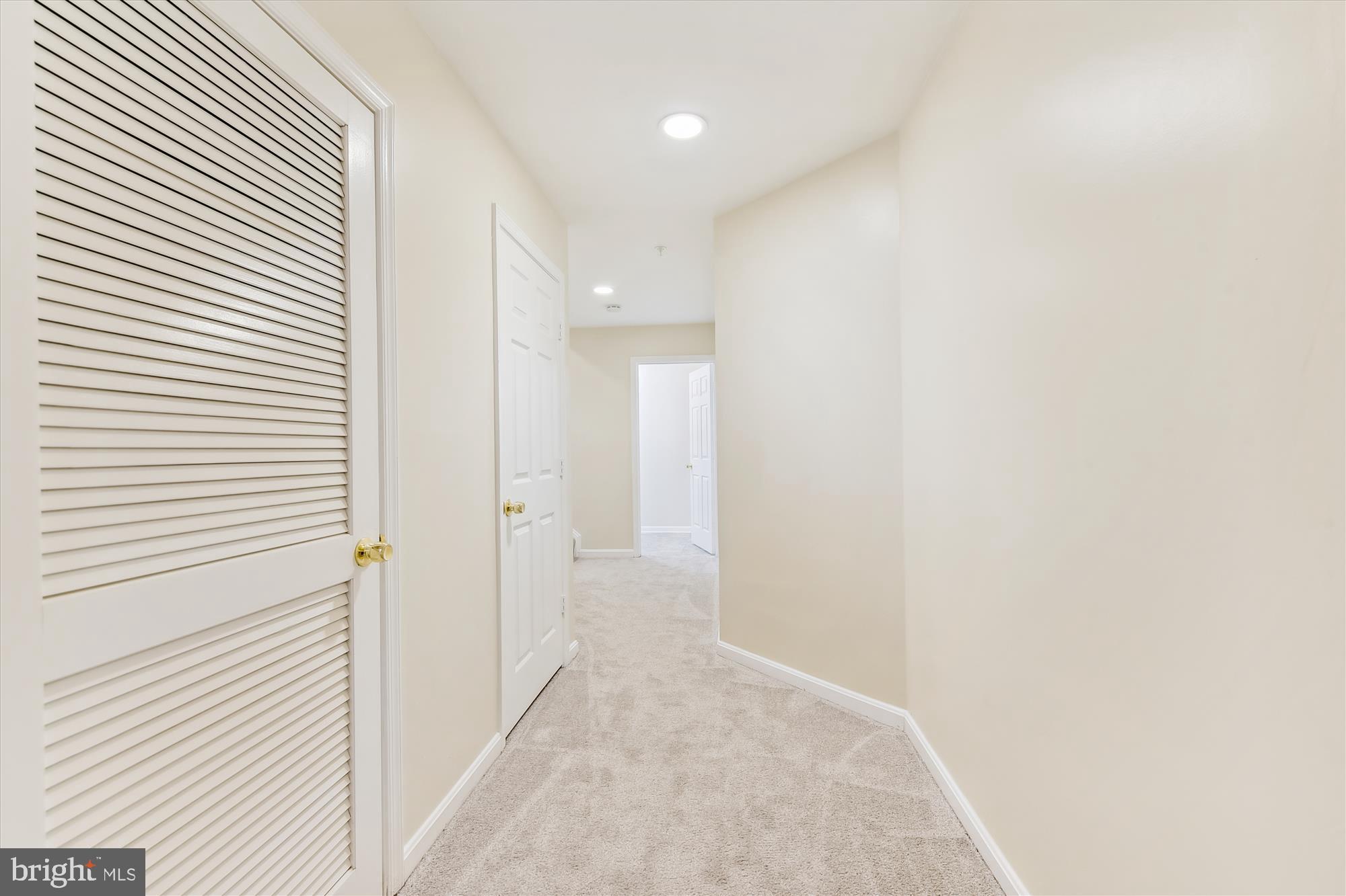 LONGMEAD - Residential