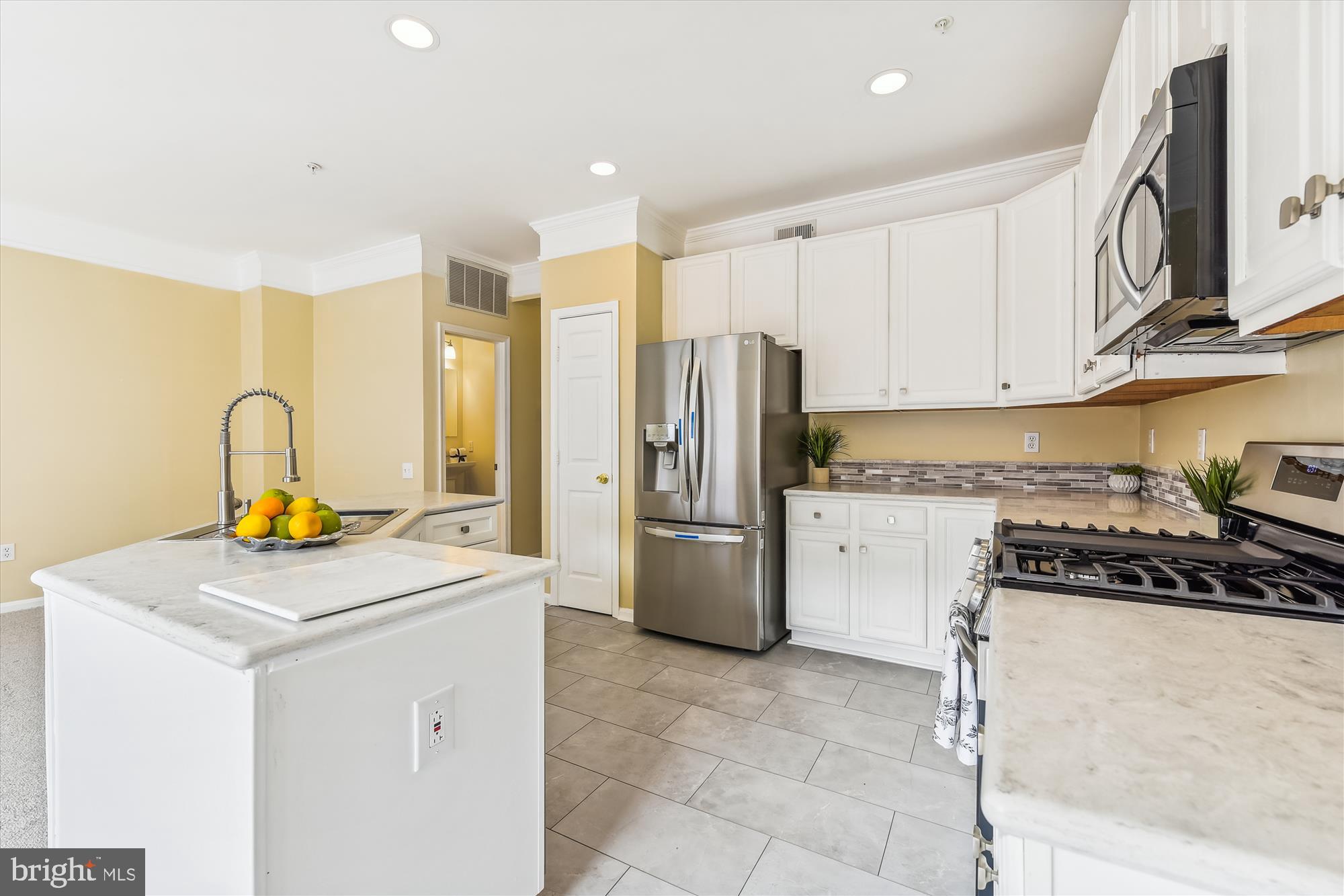 LONGMEAD - Residential