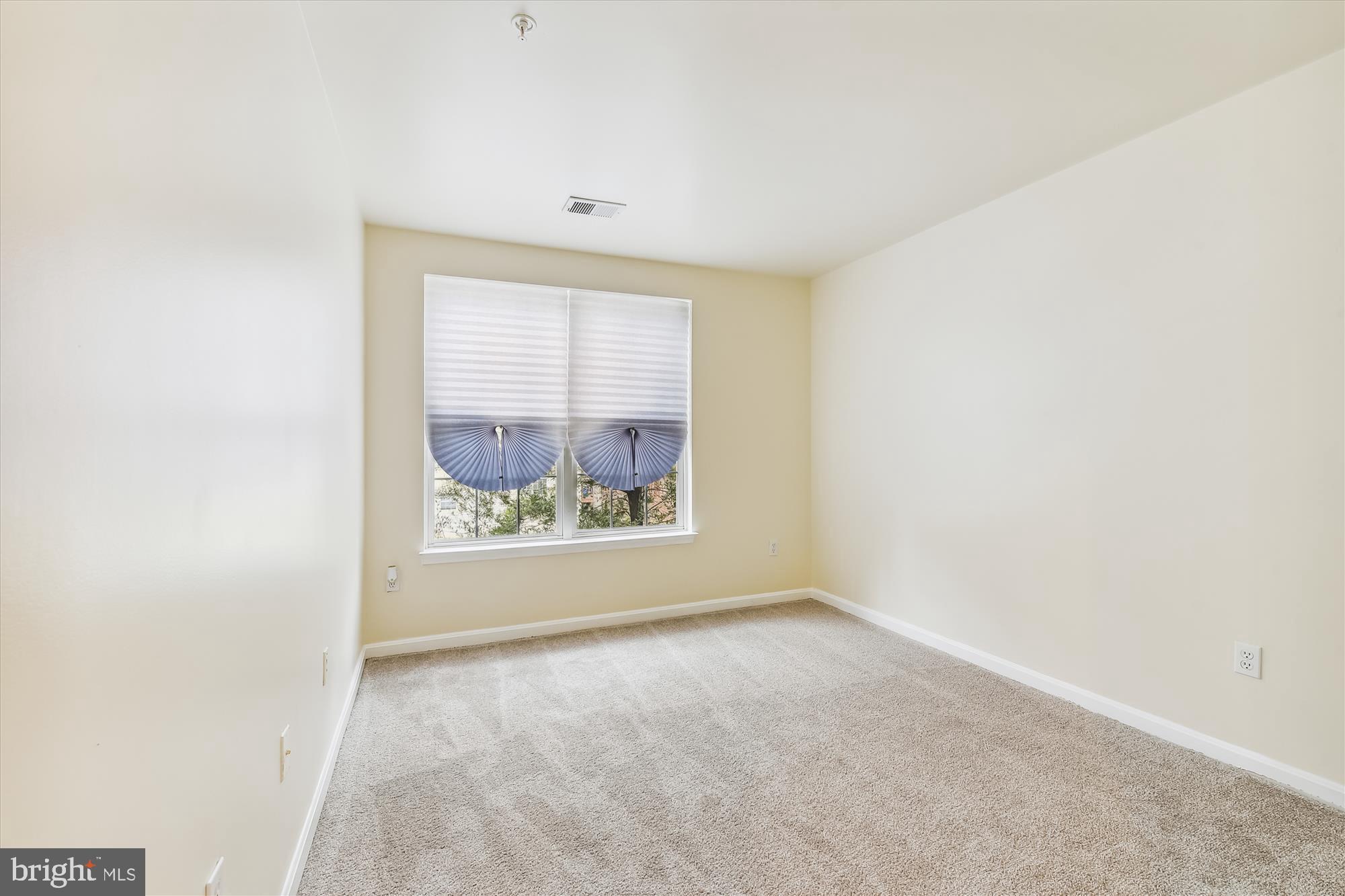 LONGMEAD - Residential