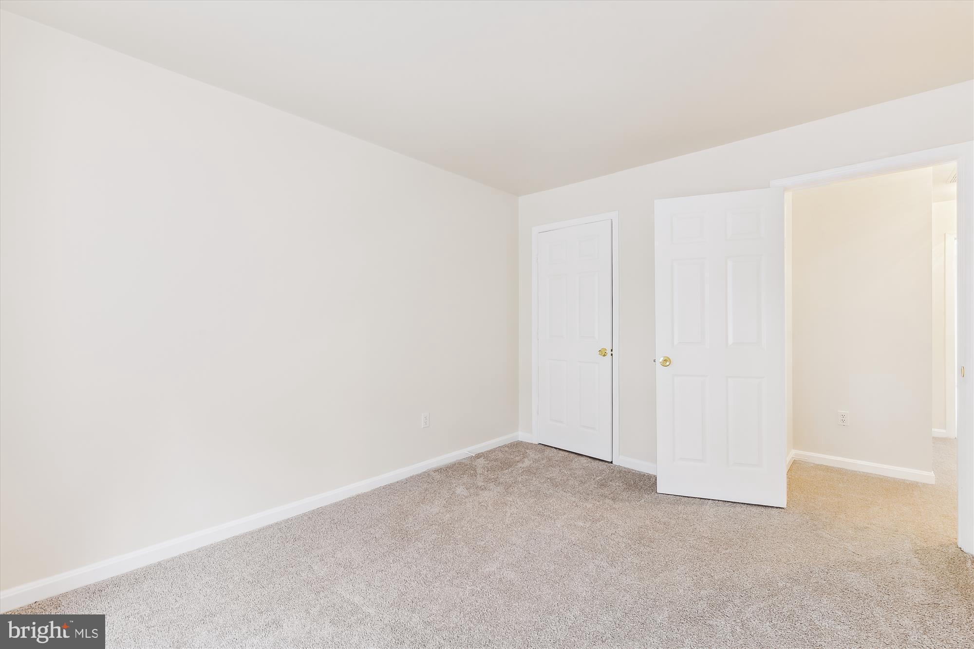 LONGMEAD - Residential