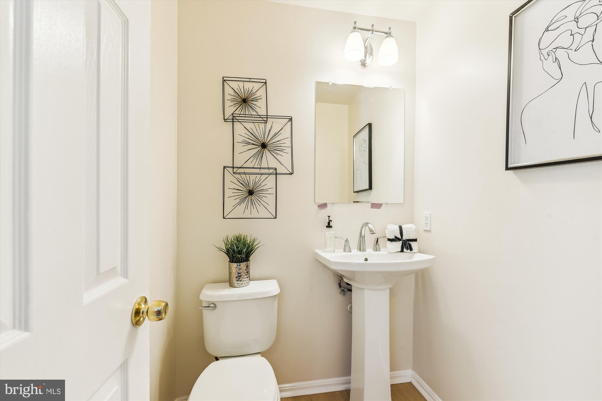 LONGMEAD - Residential