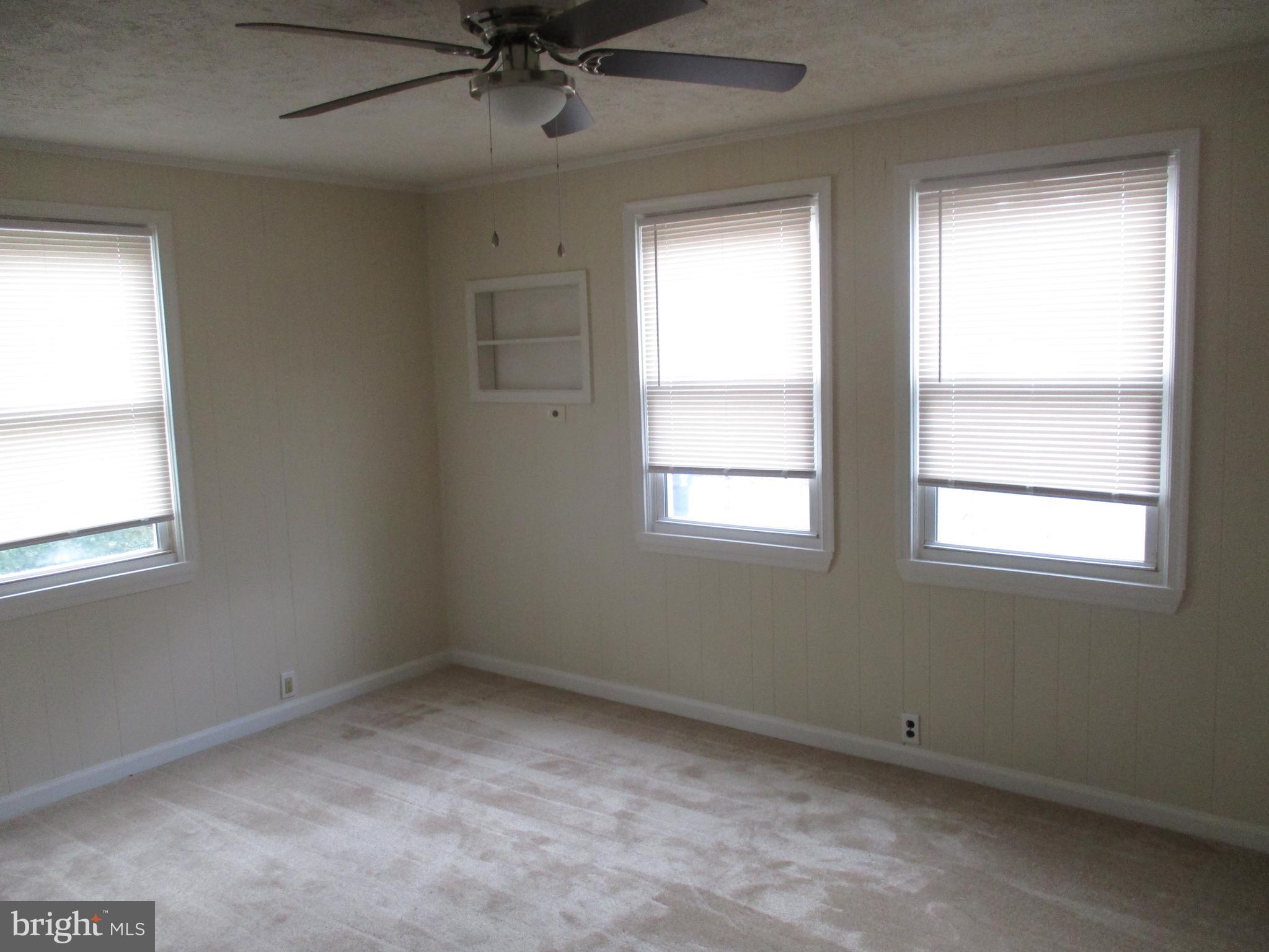 POTOMAC HEIGHTS - Residential