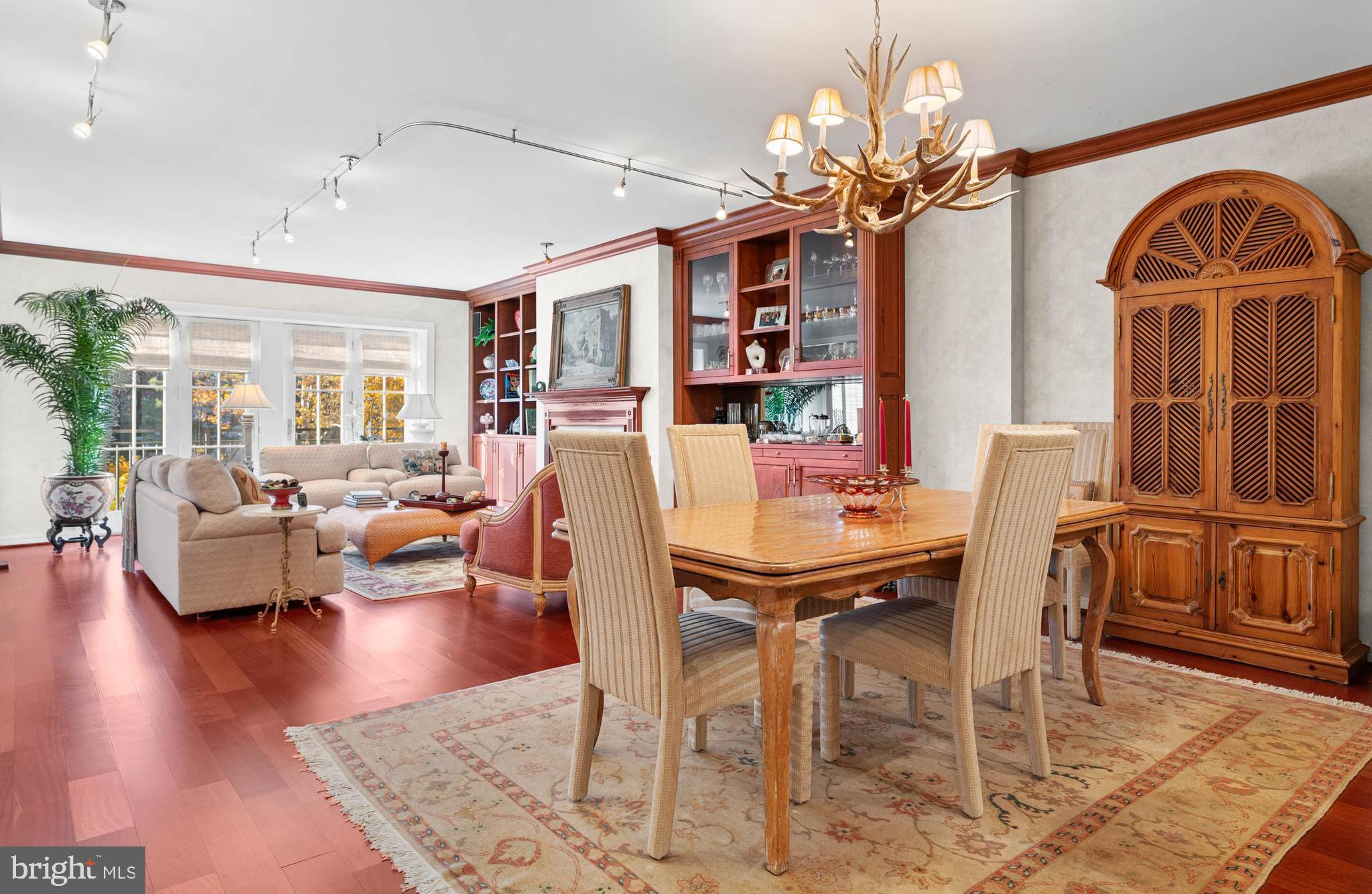 CORINTHIAN - Residential