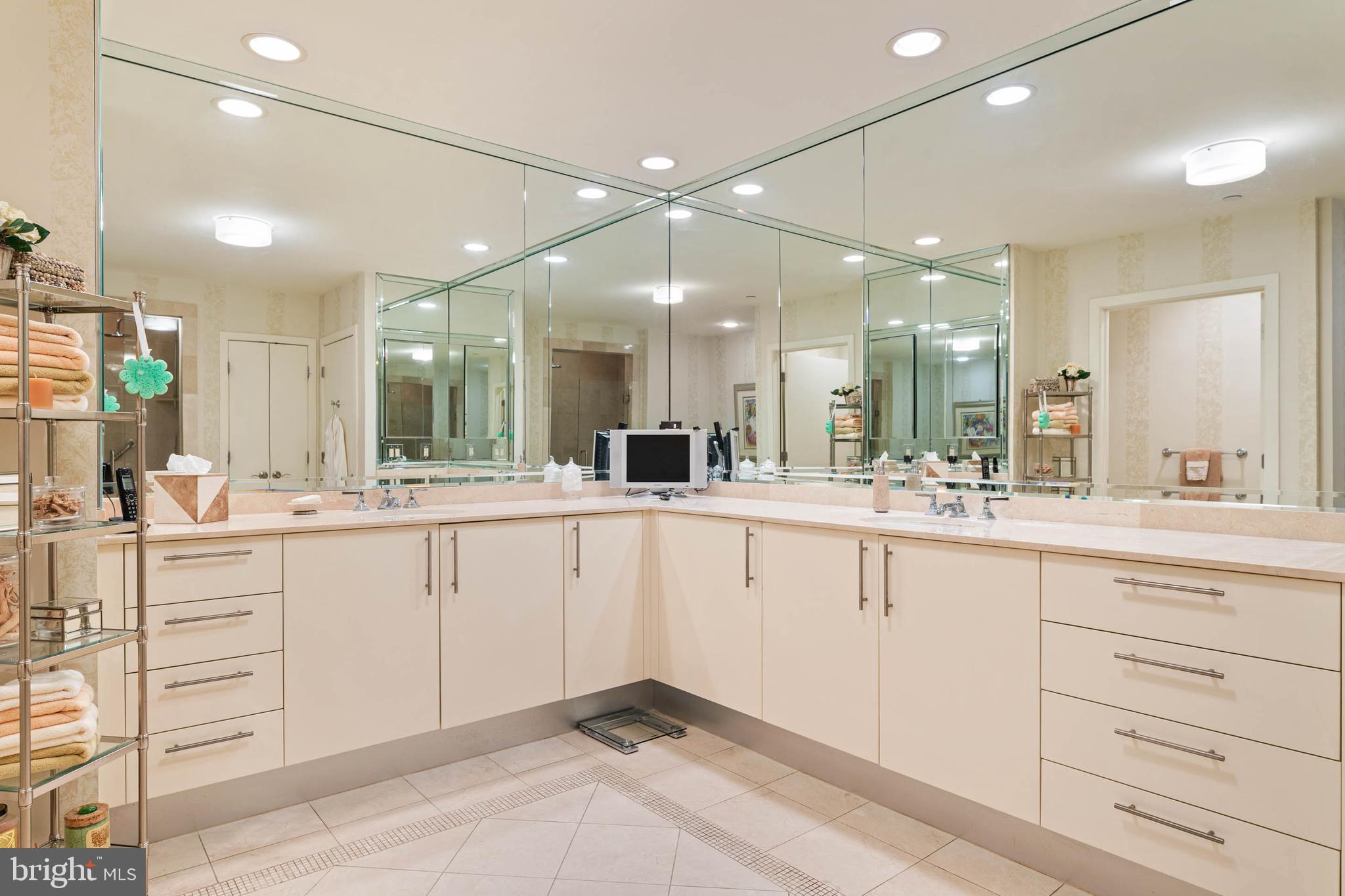 CORINTHIAN - Residential