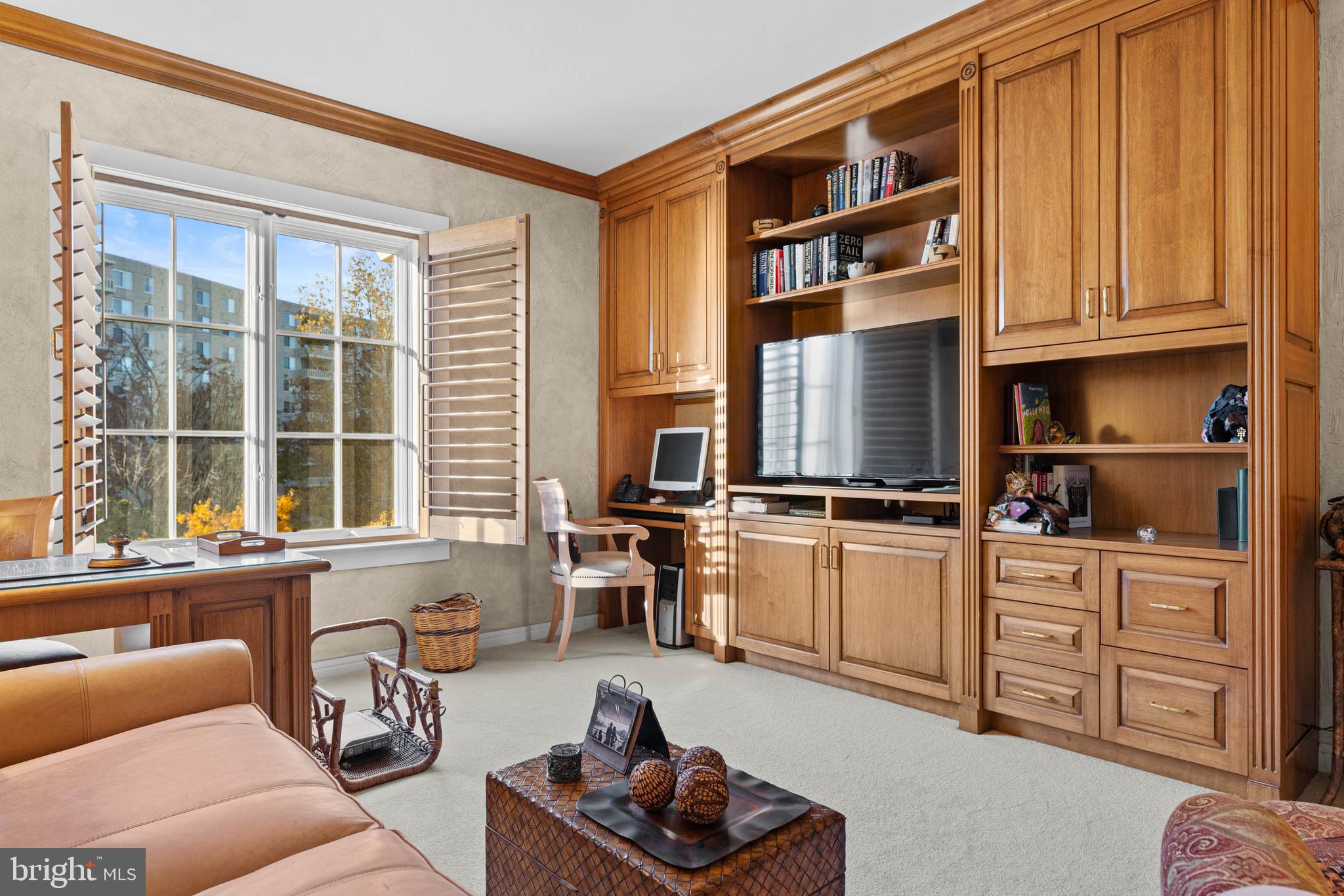 CORINTHIAN - Residential