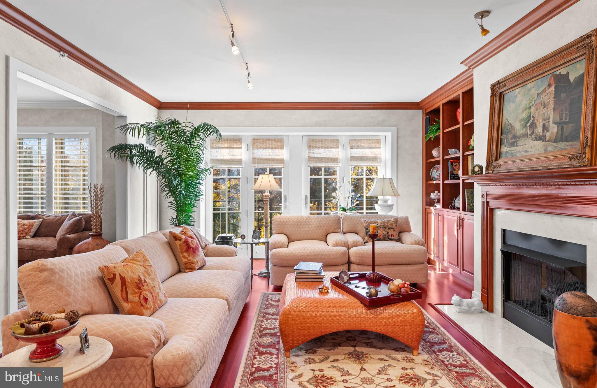 CORINTHIAN - Residential