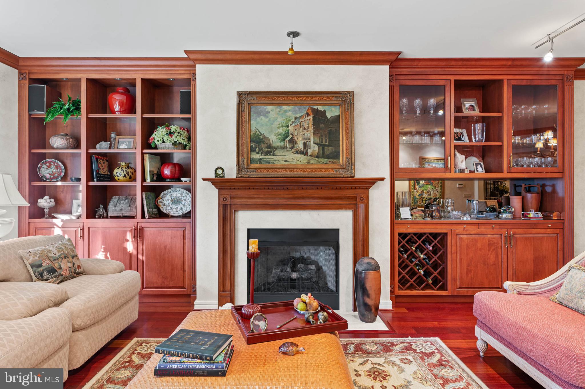 CORINTHIAN - Residential