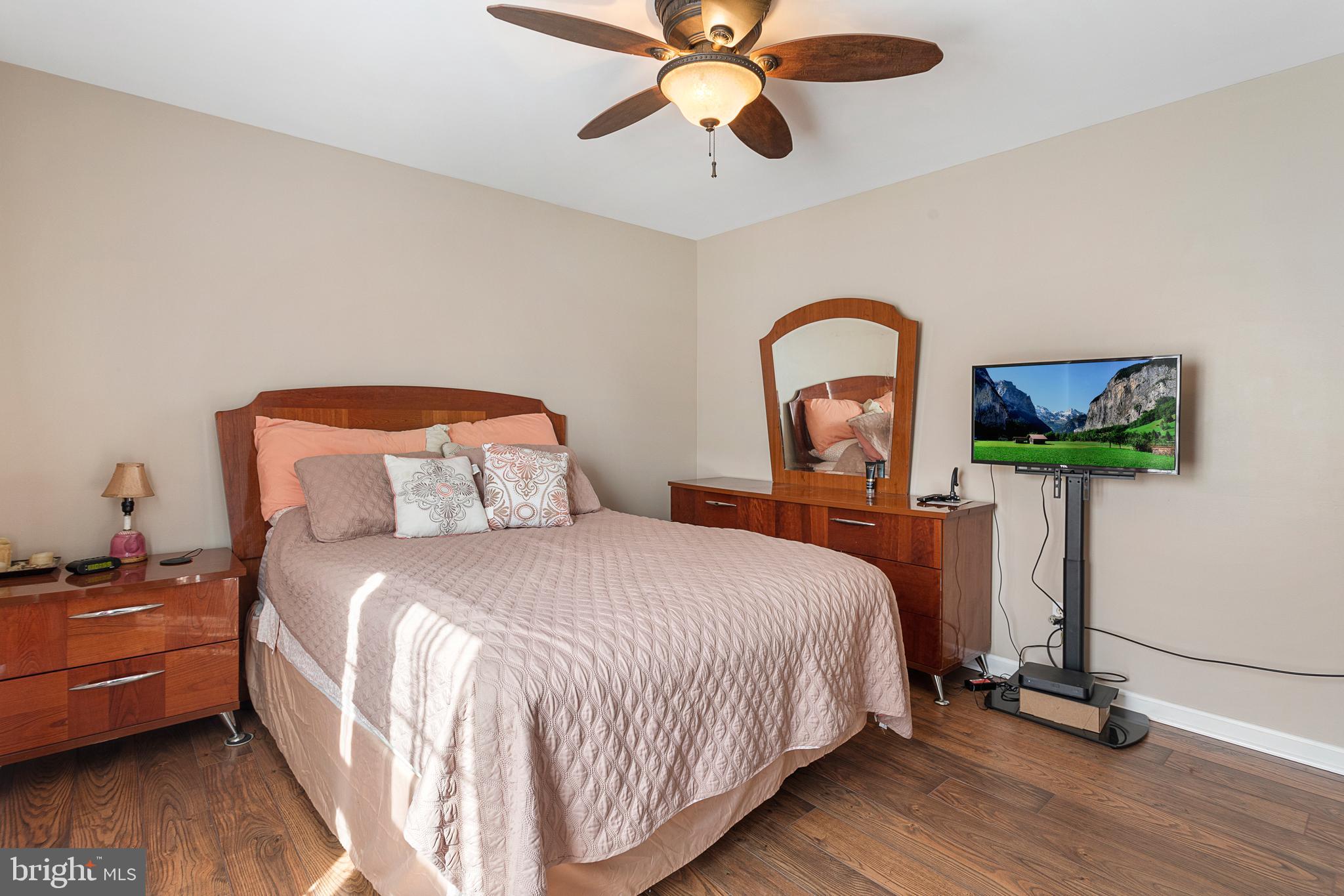 KINGSVIEW - Residential