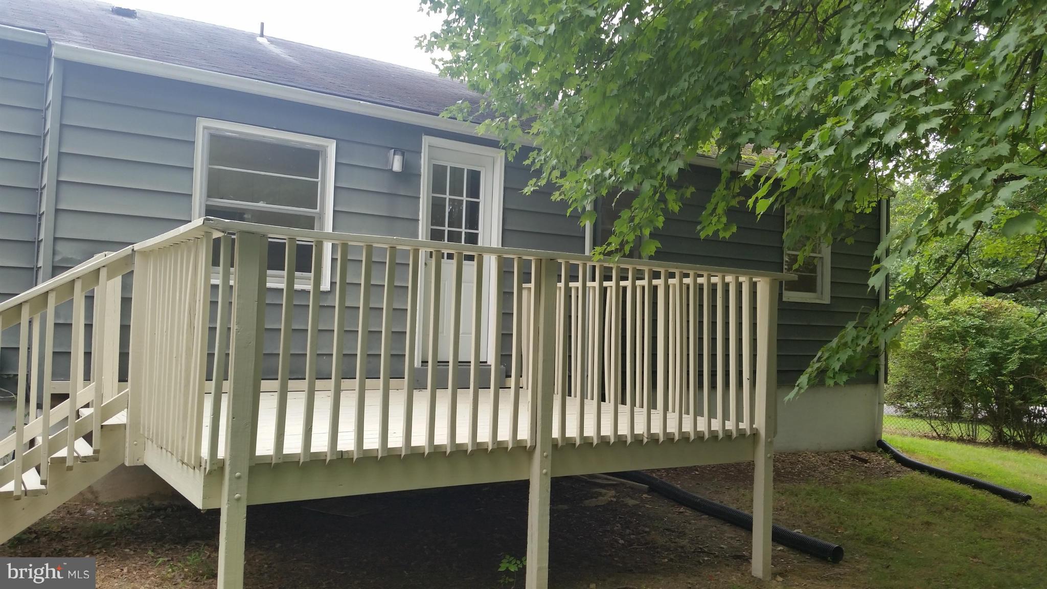 VIENNA WOODS - Residential Lease