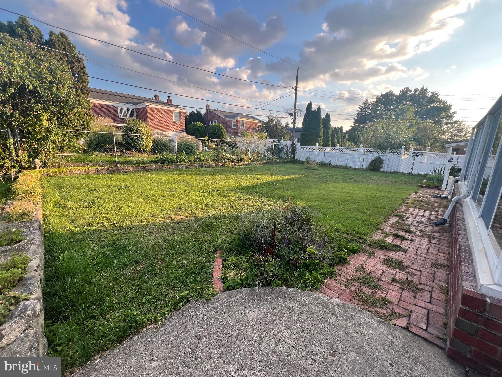 LEXINGTON PARK - Residential