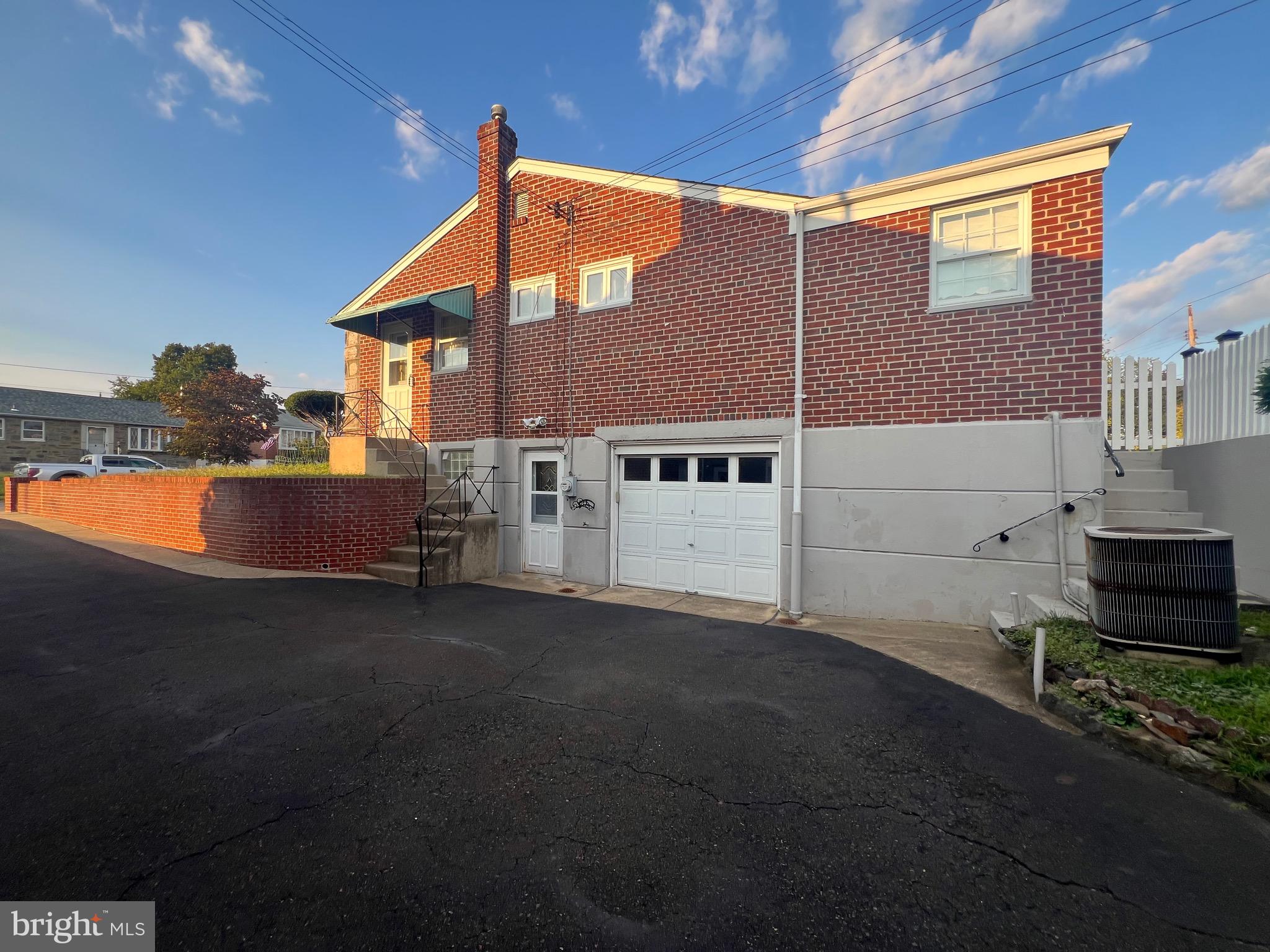 LEXINGTON PARK - Residential