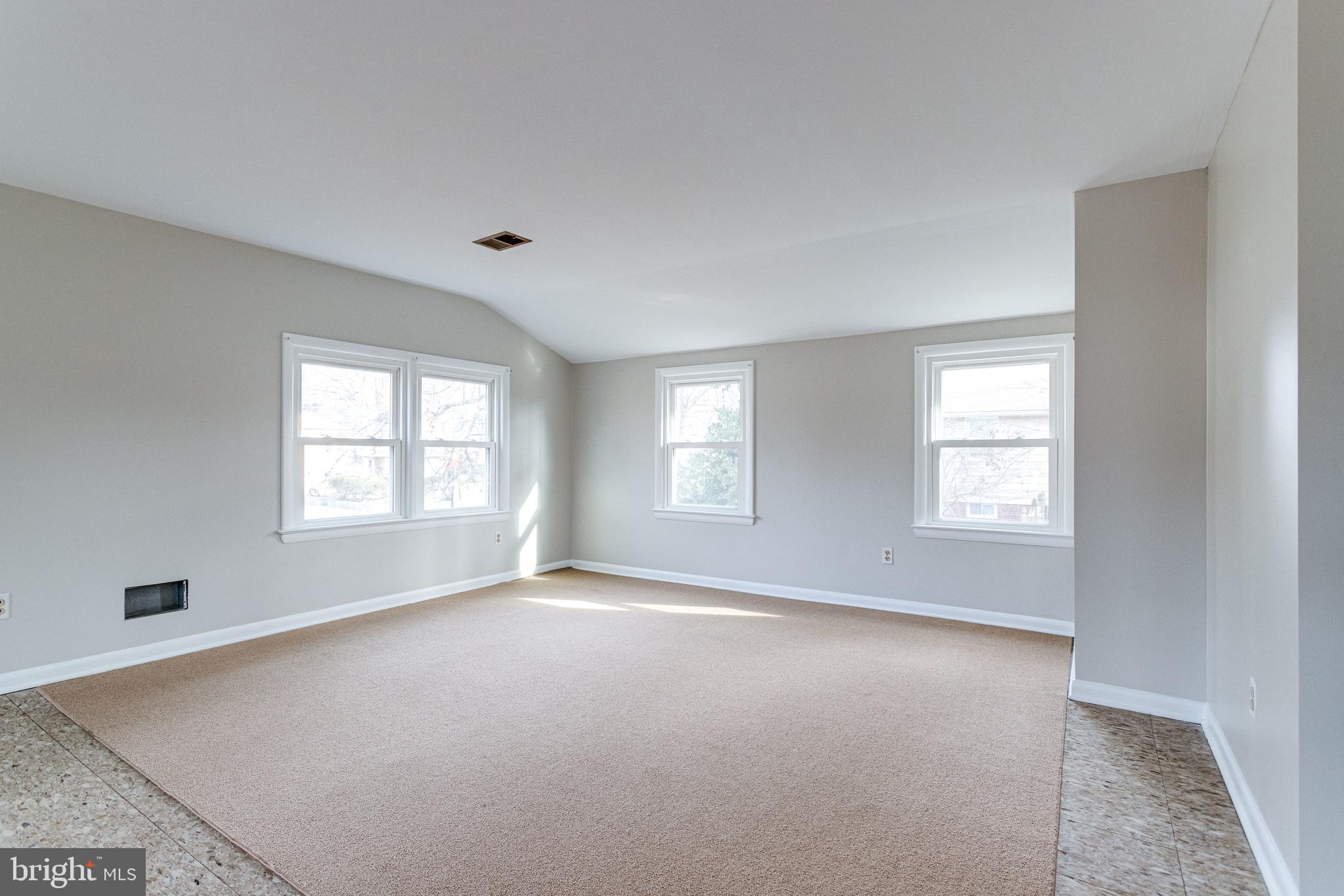 NORTH SPRINGFIELD - Residential