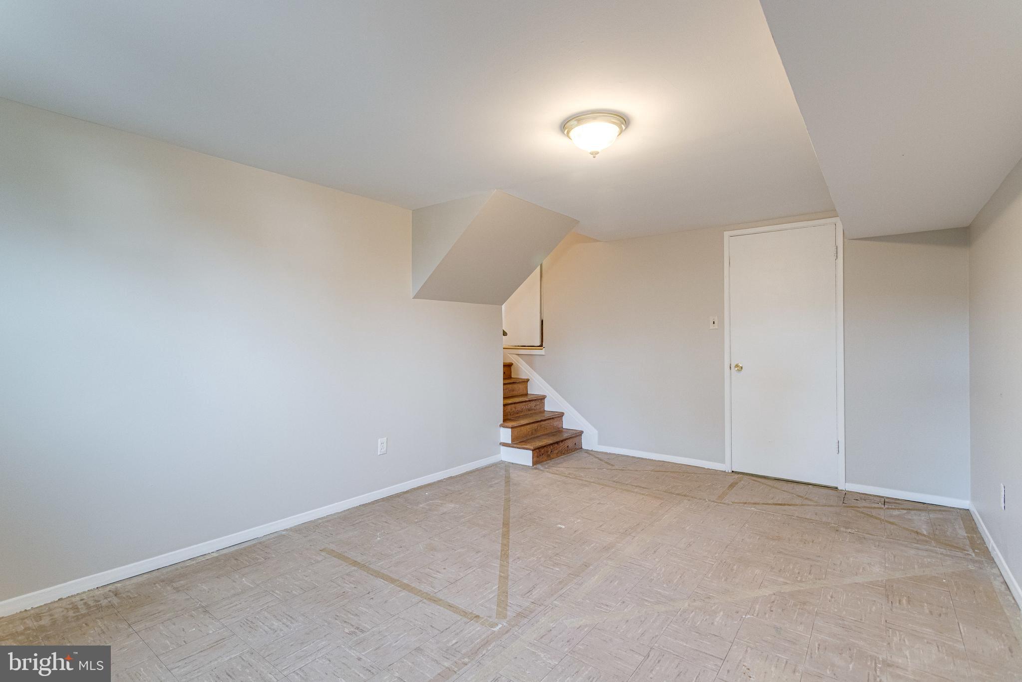 NORTH SPRINGFIELD - Residential