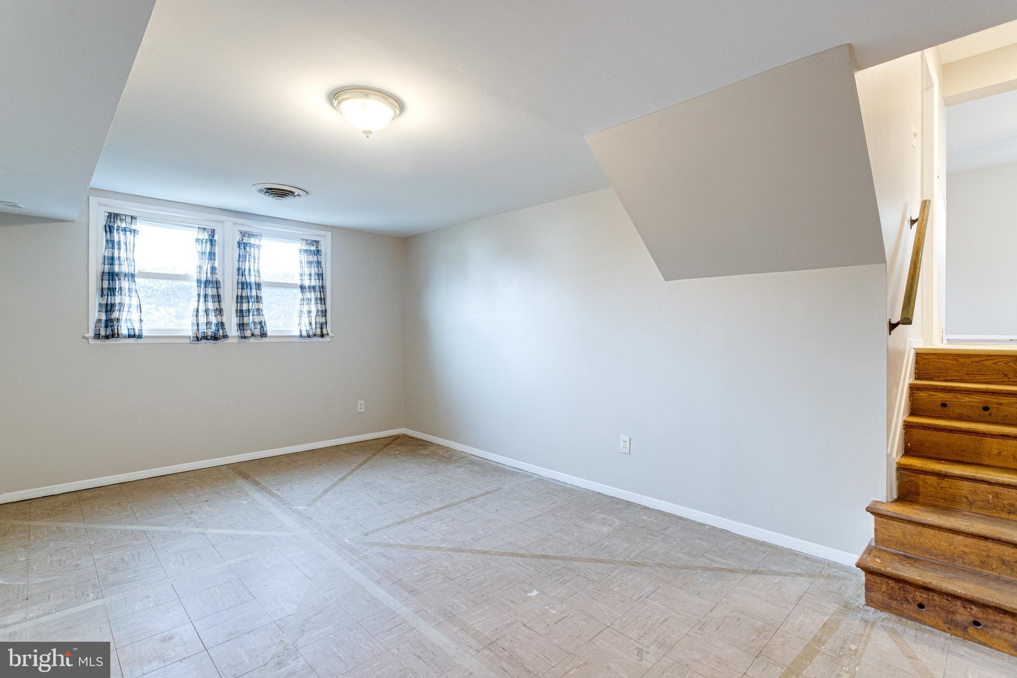 NORTH SPRINGFIELD - Residential