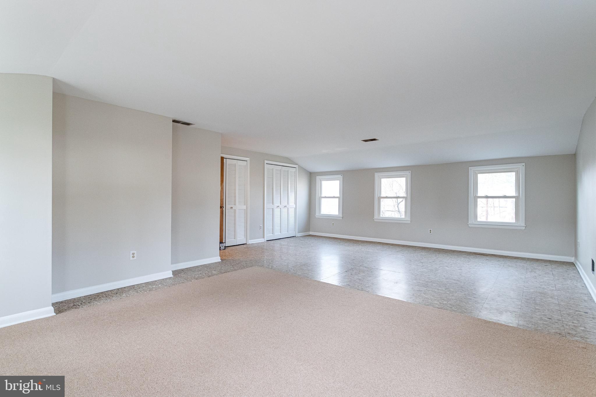 NORTH SPRINGFIELD - Residential