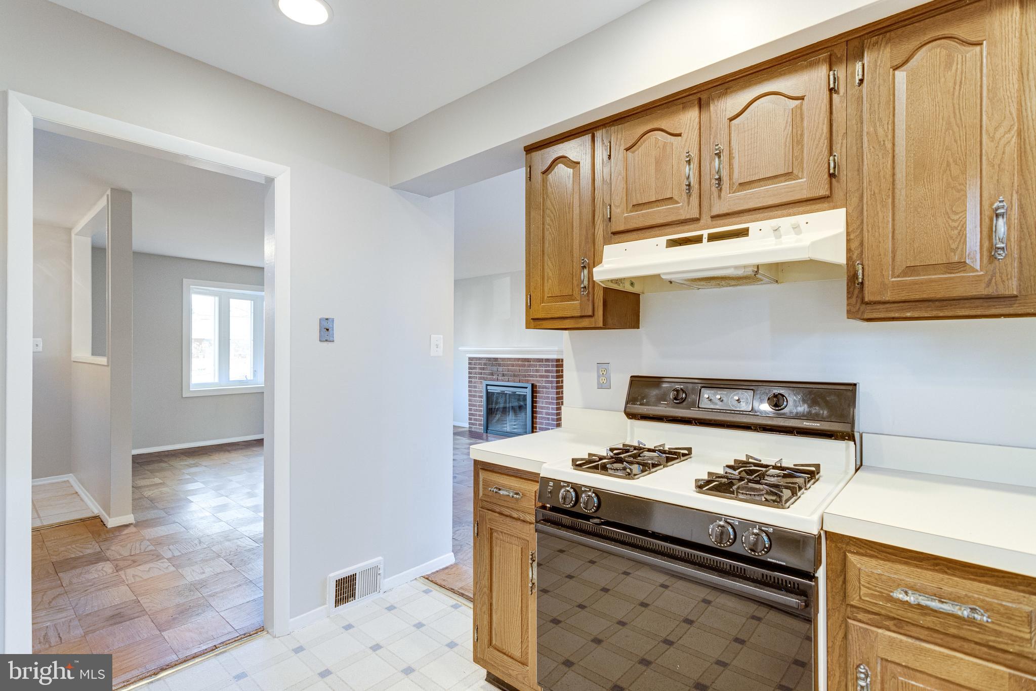 NORTH SPRINGFIELD - Residential