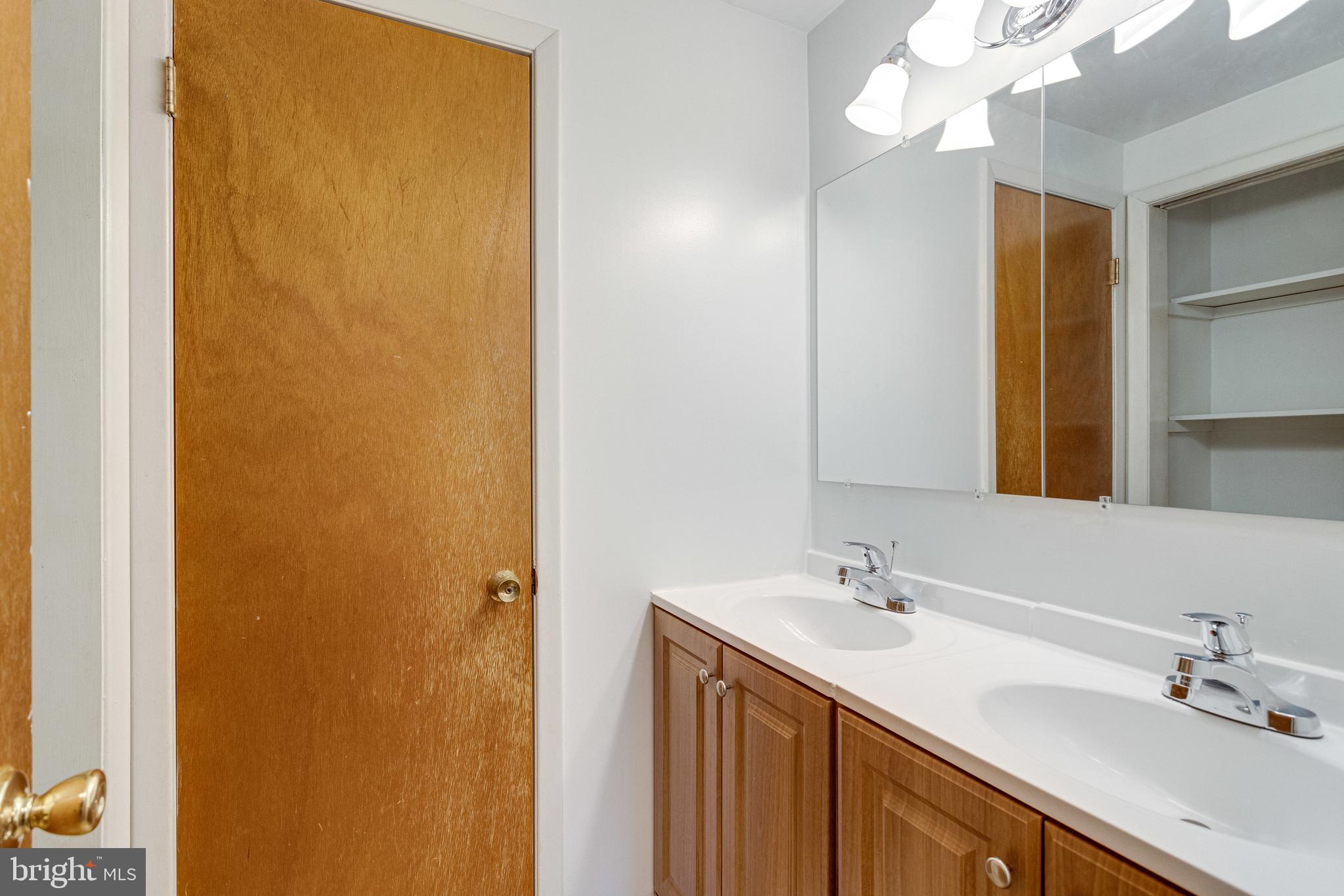 NORTH SPRINGFIELD - Residential