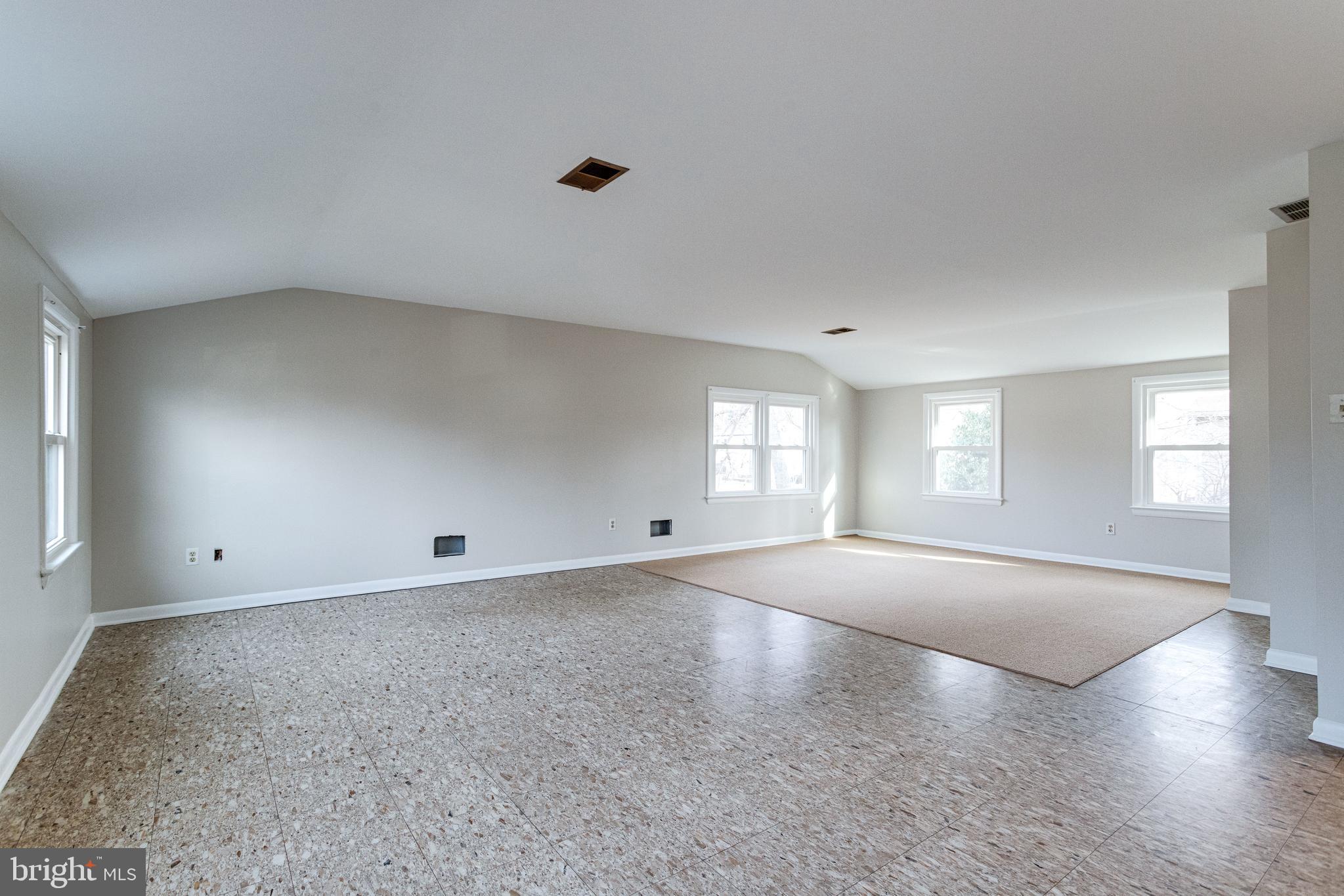 NORTH SPRINGFIELD - Residential