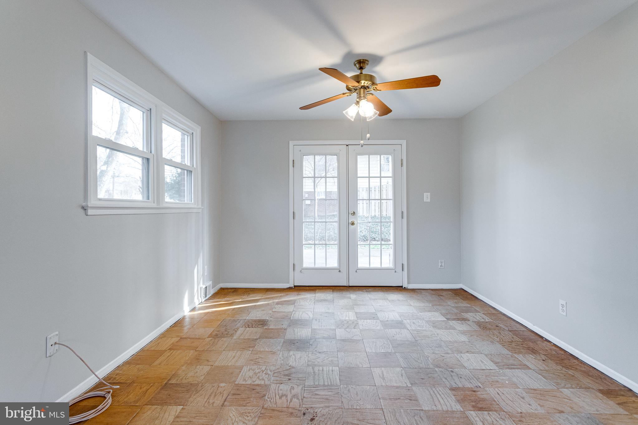 NORTH SPRINGFIELD - Residential