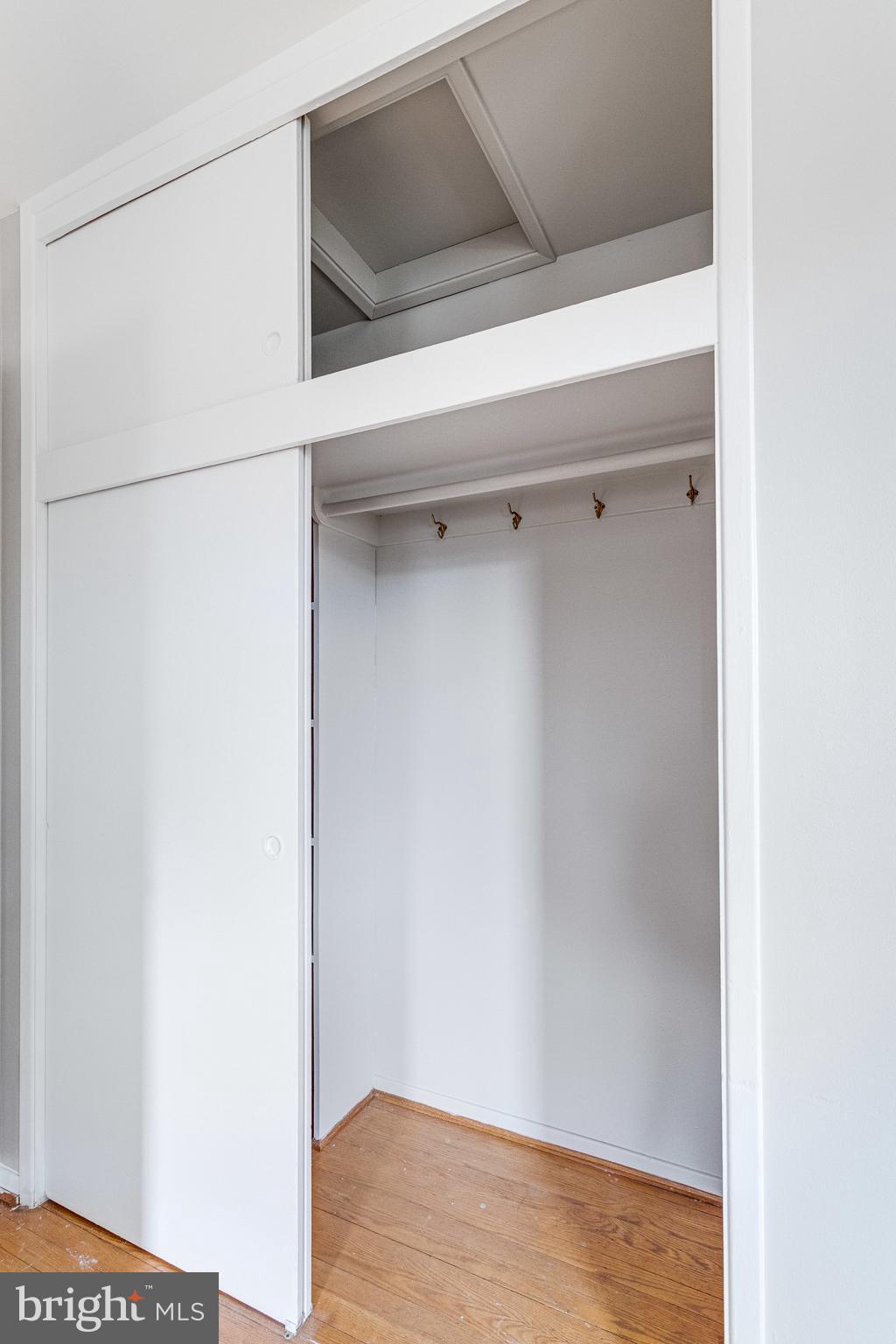 NORTH SPRINGFIELD - Residential